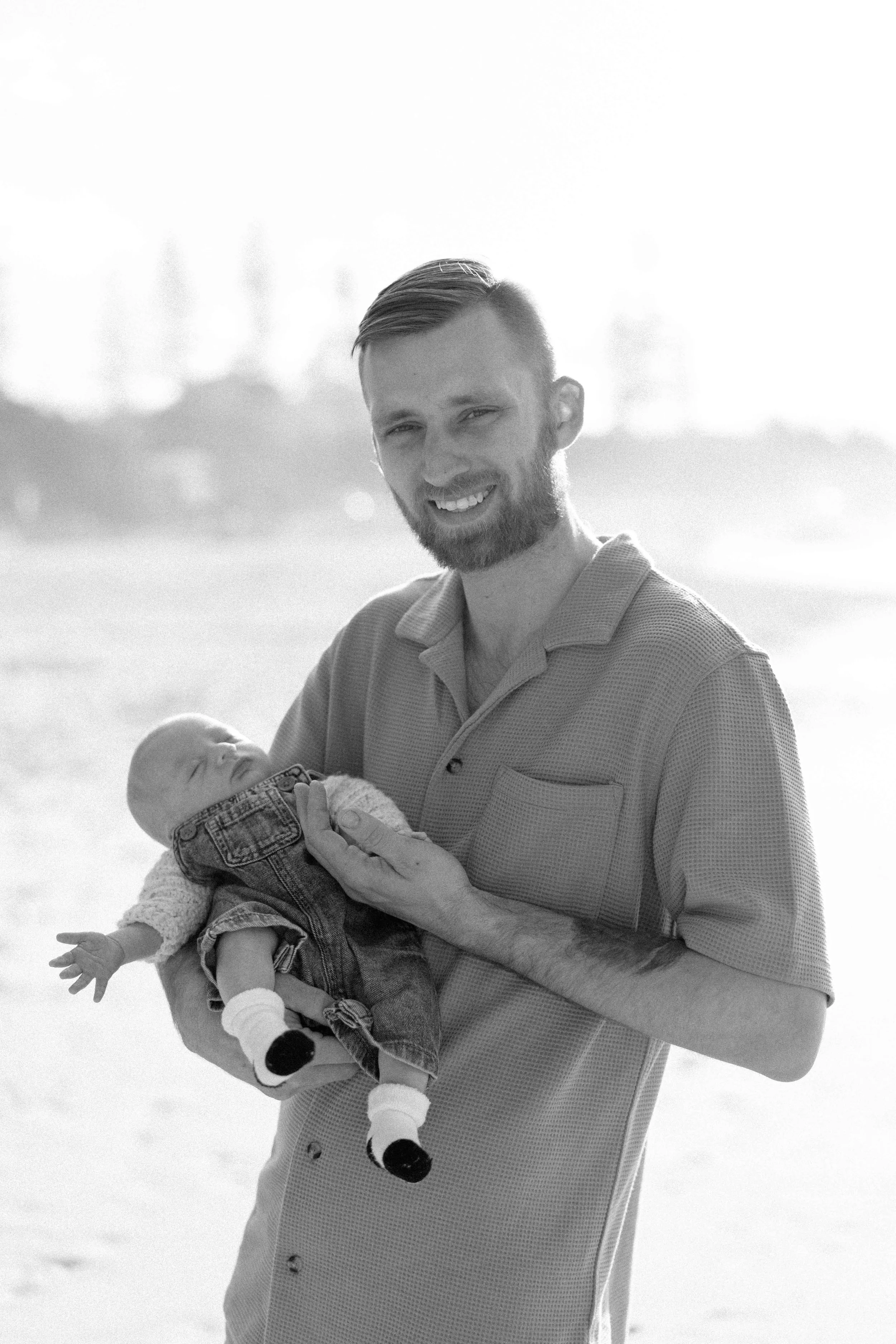 Newborn-Shoot-TownsBeach-123.jpg