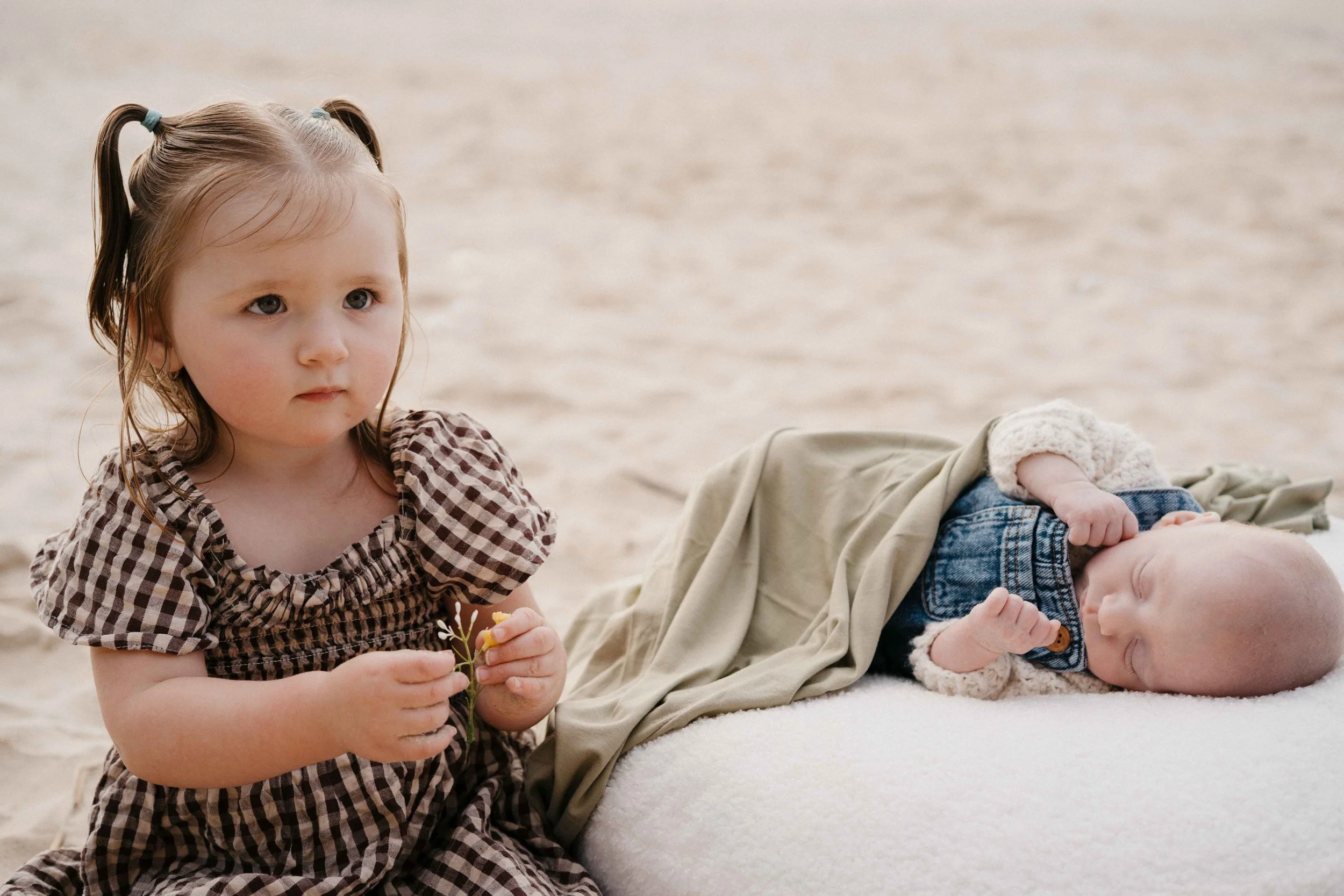 Newborn-Shoot-TownsBeach-79.jpg