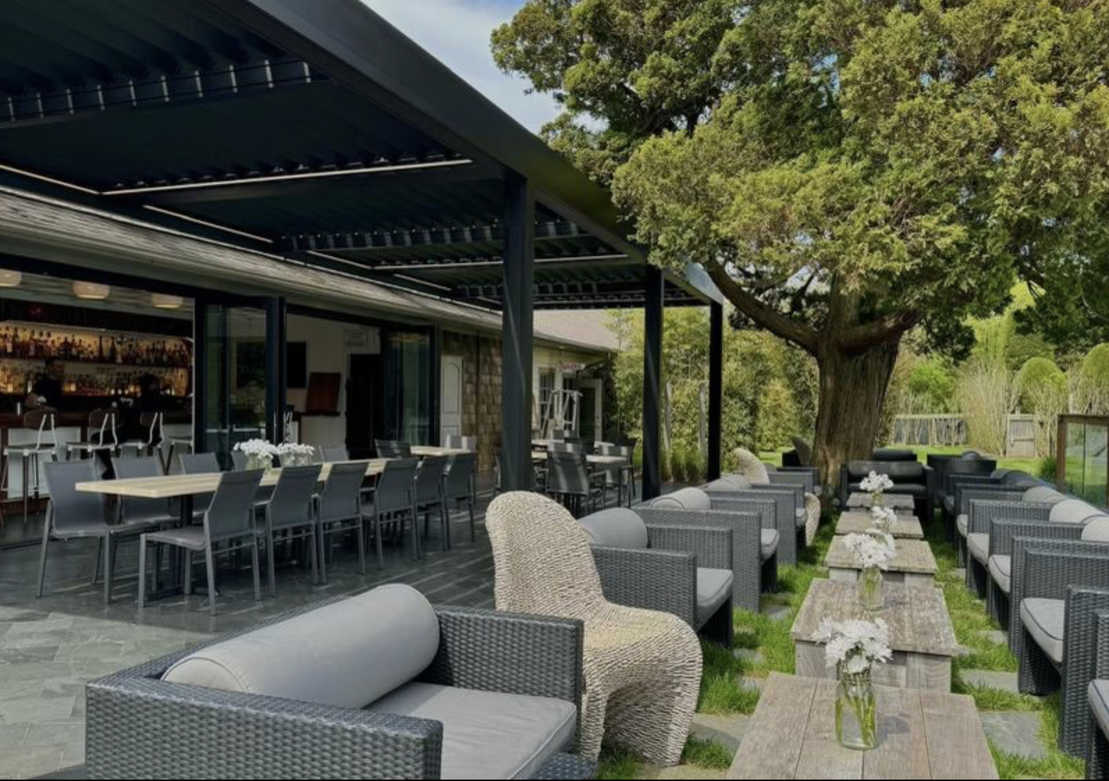 outdoor restaurant.png