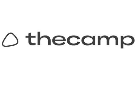 Logo de thecamp avec symbole triangulaire stylisé et texte en lettres minuscules.