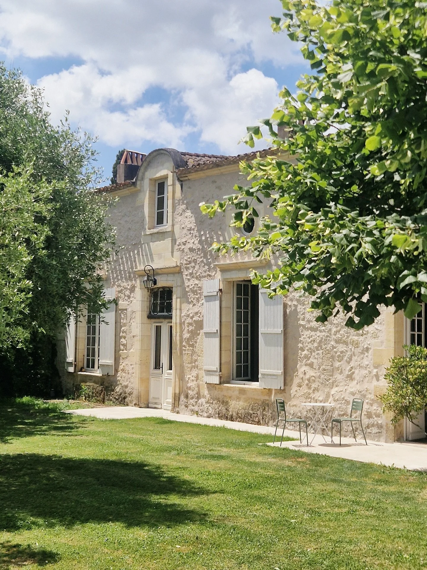 Location de vacances et &eacute;v&egrave;nementielle, r&eacute;gion bordelaise | Un havre de paix entre nature et confort. Cette propri&eacute;t&eacute; accueille vos s&eacute;jours bien-&ecirc;tre ou vos week-ends sportifs pour un &eacute;quilibre p