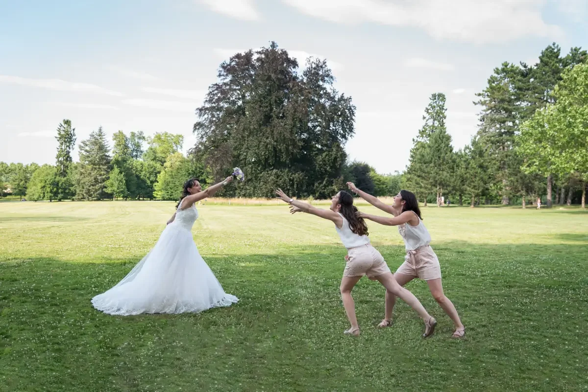 reportage, photo, mariage, Paris, IDF, lancer bouquet, Arnaud Deschamps