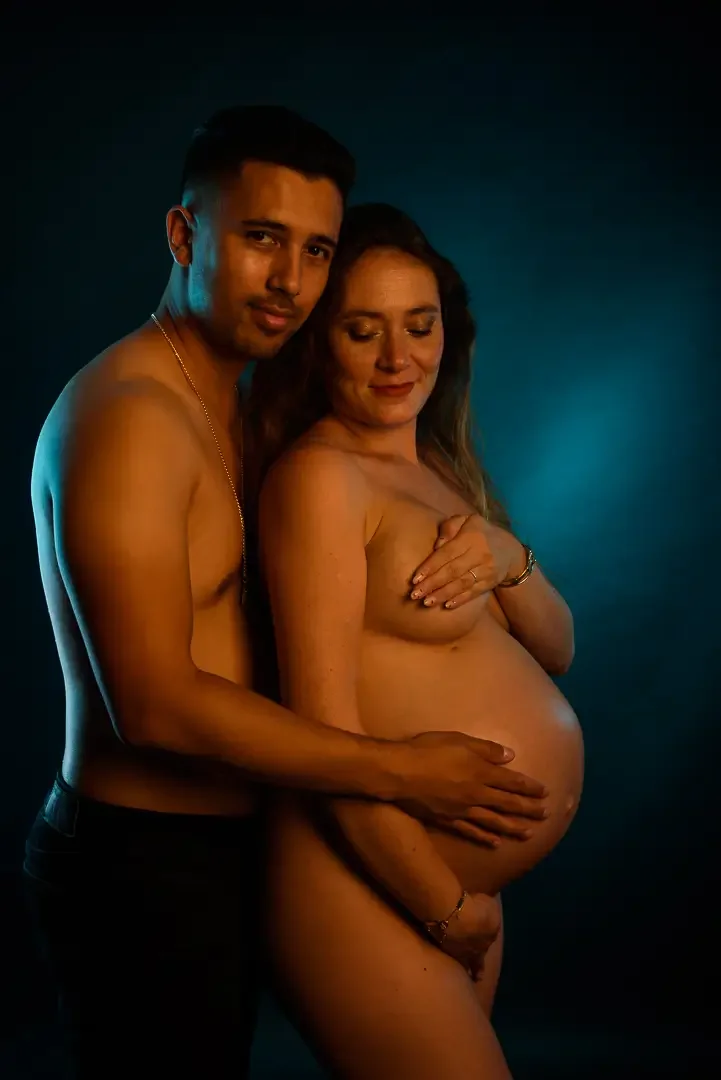 Seance-photo-grossesse-Paris-IDF-studio-Arnaud-Deschamps-45.webp