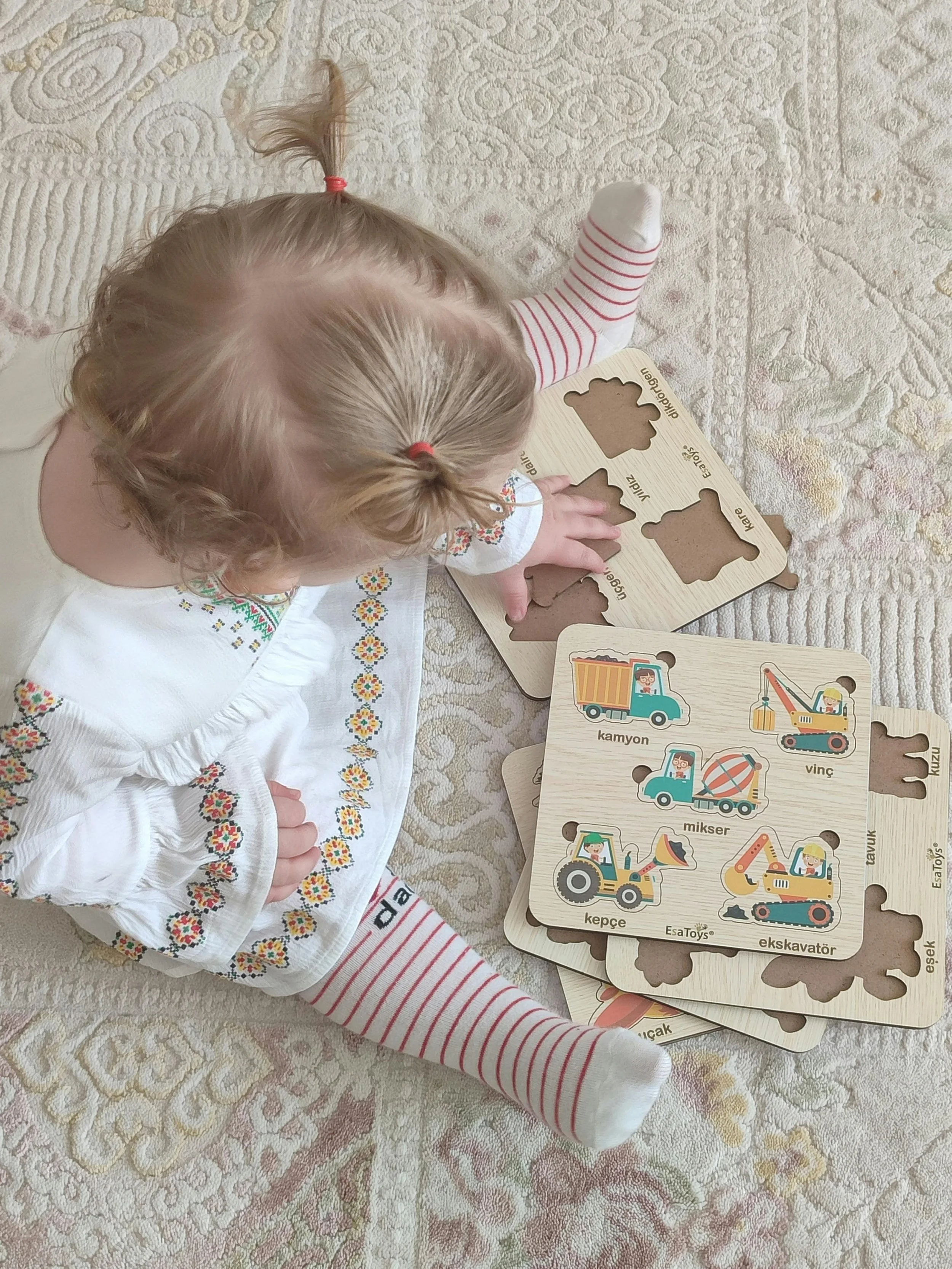 Fine Motor Developmental Milestones - A Month-by-Month Guide for Babies and Young Children