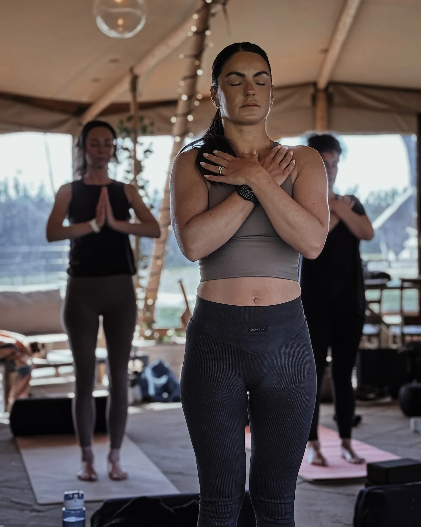 We love bringing people together&hellip; reconnecting with old friends, making new ones, and soaking up all the magic! So much gratitude for the time shared and the dreamy vibes of The Elk Tipi. What a space, what a crew! 

#elkstonestudios #grateful