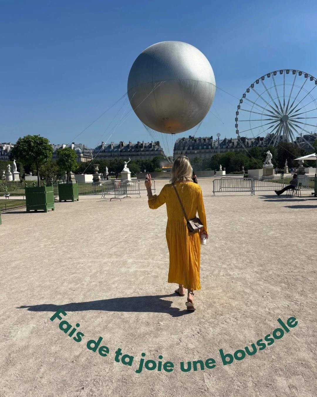 Il arrive de se sentir perdu, mais n'oublie pas que ce n'est qu'un sentiment, que tout est l&agrave; en toi, qu'il suffit de tendre la main vers cette boussole int&eacute;rieure qui conna&icirc;t ton chemin. 

Cette boussole, c'est ta joie, et si tu 