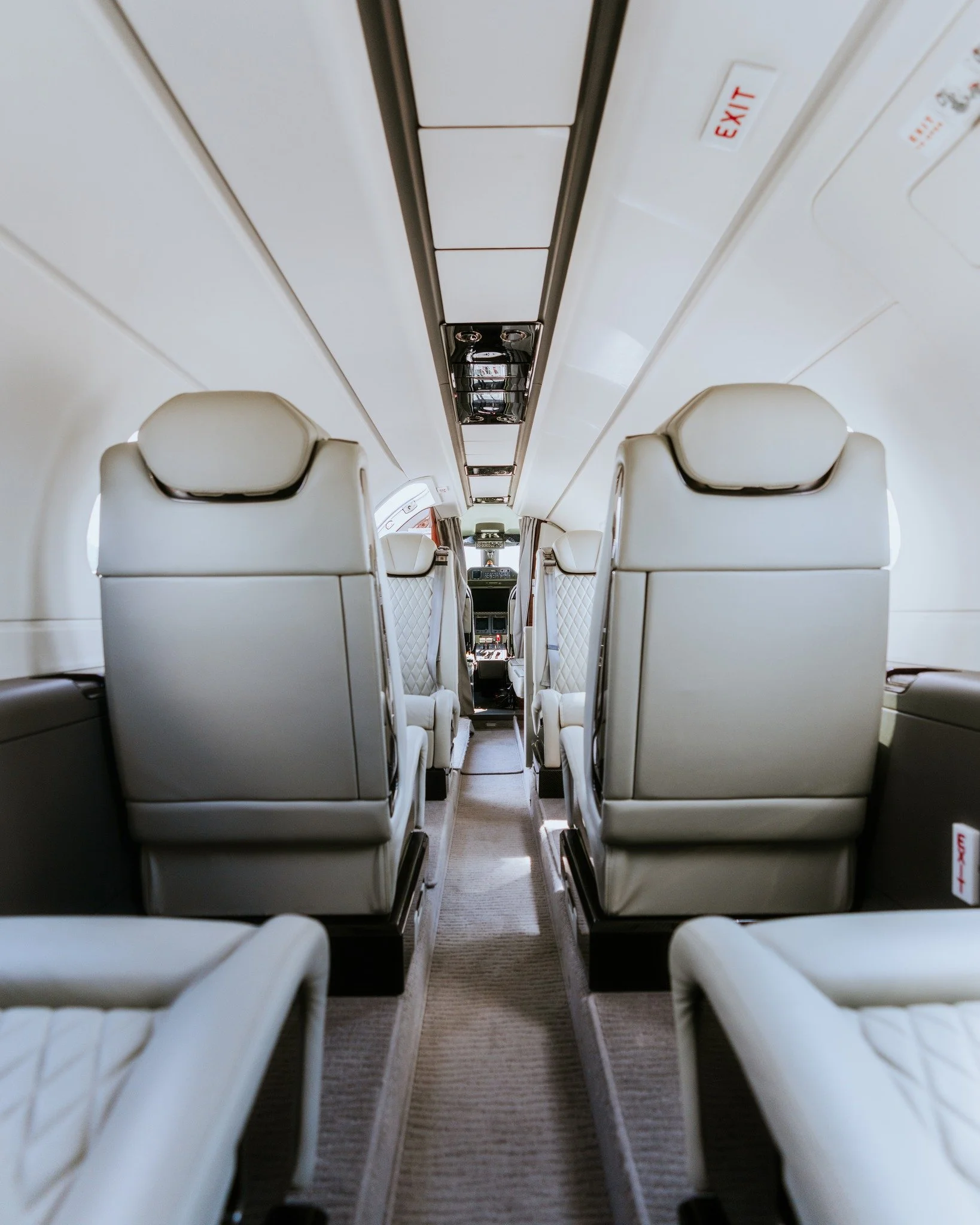 Take a tour through our Phenom 300E 2-TIJL. 

If you like what you see, click the link in our bio and talk to a member of our team.
#LuxuryTravel #FlyOrtac #thehumanwaytofly
#privateflying #emptylegs