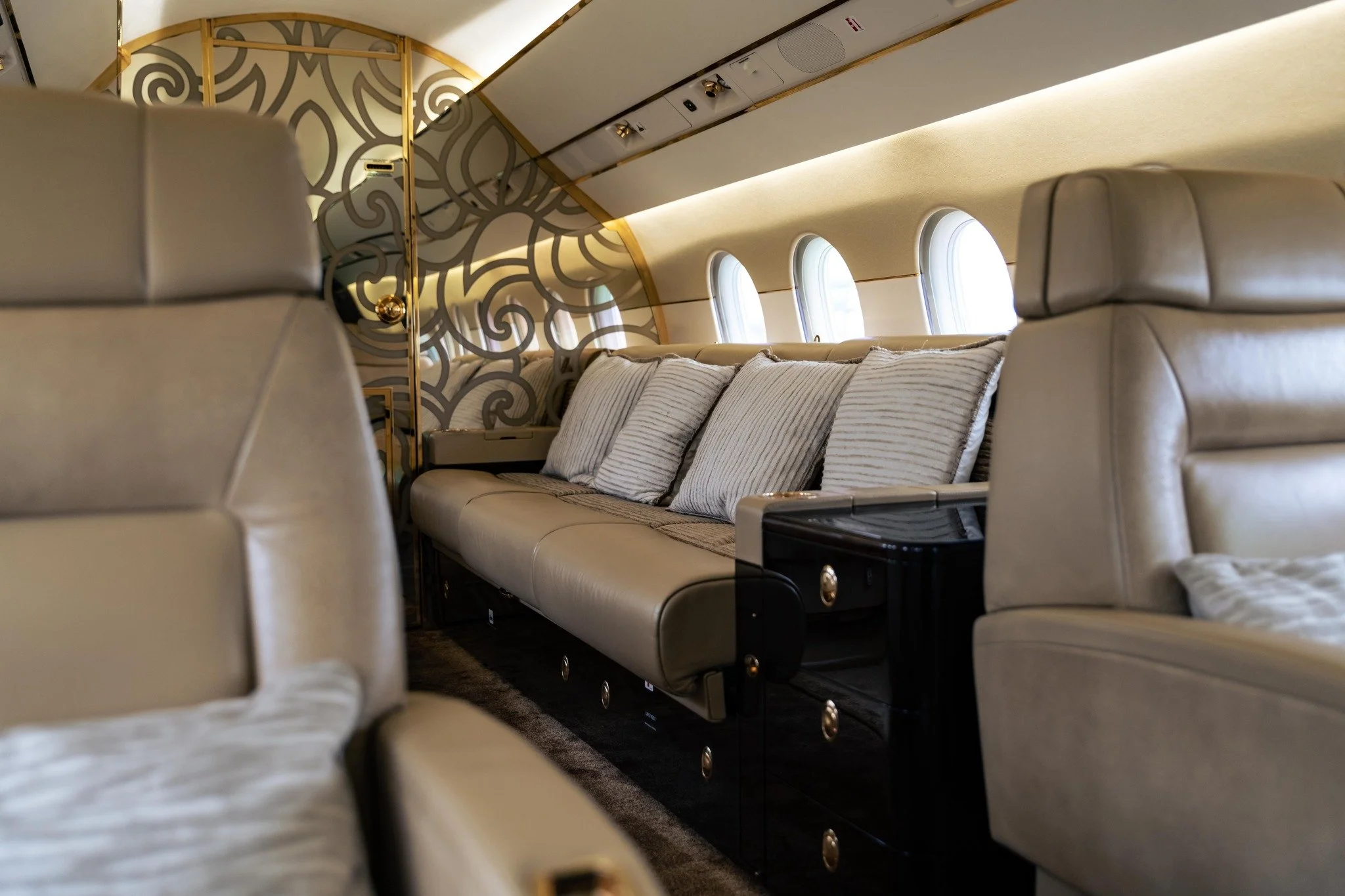 We're as good on the inside, as we are on the outside.

For more information about our fleet, click the link in our bio.
#LuxuryTravel #FlyOrtac #thehumanwaytofly
#privateflying #emptylegs