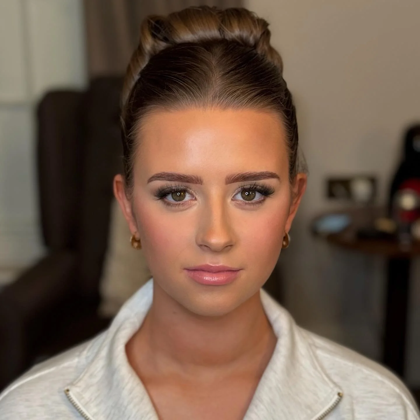 Hair &amp; make-up for this beautiful girl! How stunning is she? #birthdaymakeup #glammakeup #makeupinspo #surreymakeupartist #surreymua