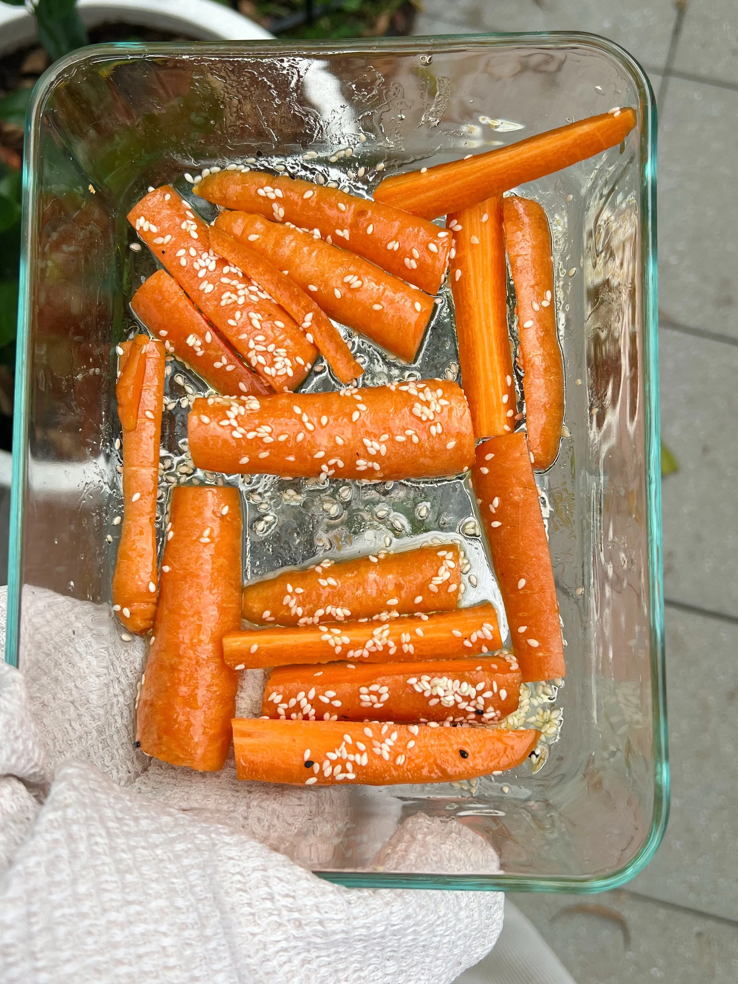 Sticky Sesame Carrots