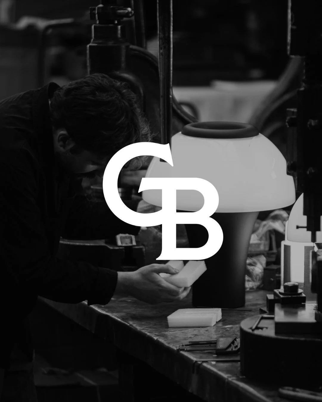 Opal glass plays a vital role in controlling light quality.⁠
Its density, thickness, and finish determine how softly light diffuses, how evenly it distributes, and how it interacts with surrounding surfaces.⁠
⁠
These details shape the atmosphere of a