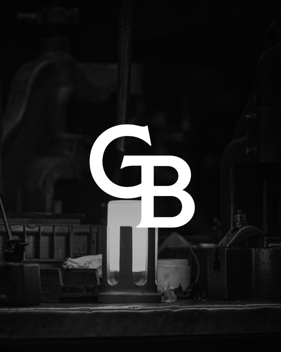 Beauty, reduced to its essentials.⁠
⁠
A solid form, balanced and composed. A silhouette that feels both grounded and effortless.⁠
⁠
Every proportion is considered, every surface refined, until nothing remains but clarity. Just shape, material, and li