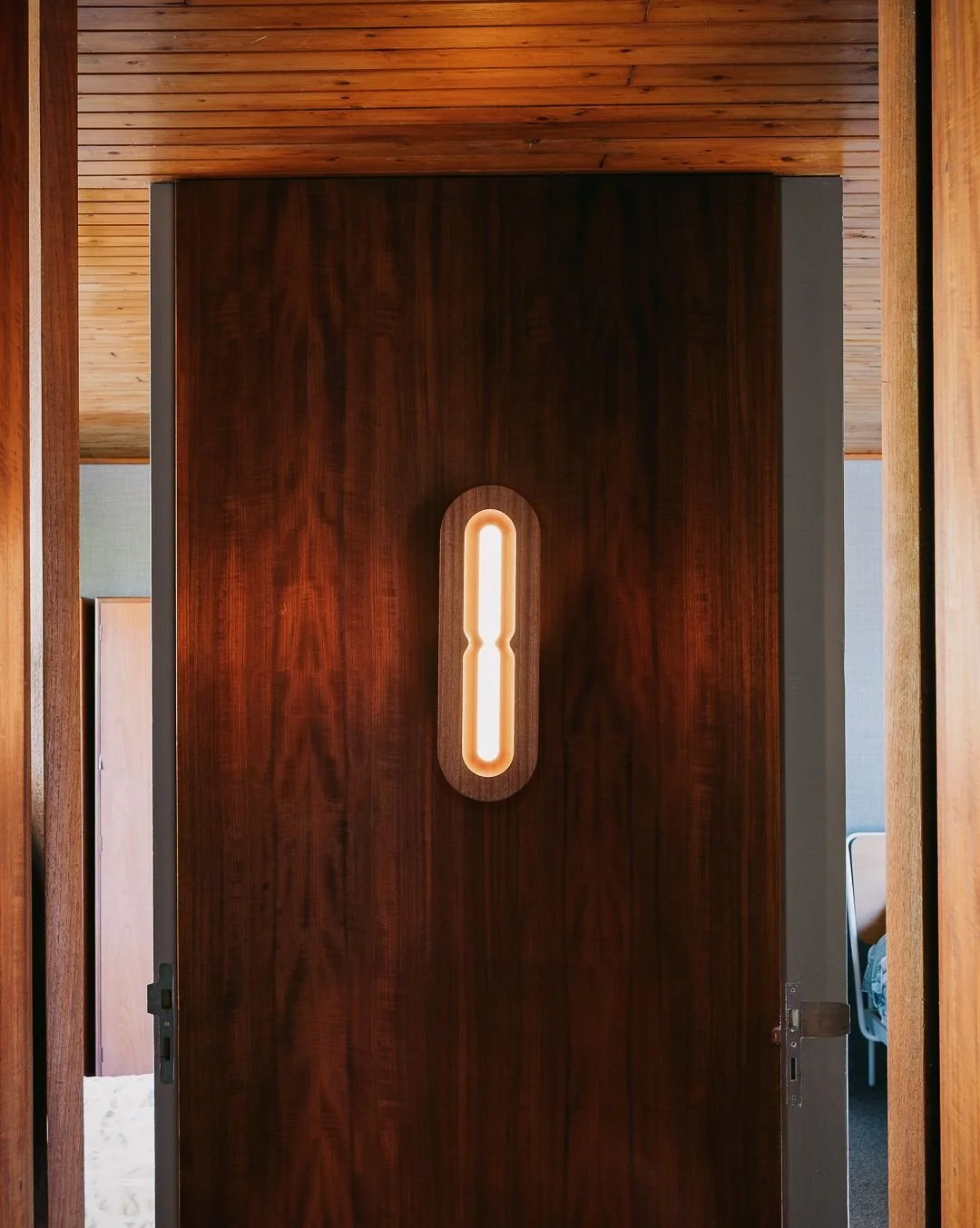 Some lights furnish a room. Embra becomes part of it. Available to order now.

#Embra #GraftonBell #InteriorDesign #LightingInspo #BritishDesign #LuxuryInteriors #HomeDesign #HandmadeLight