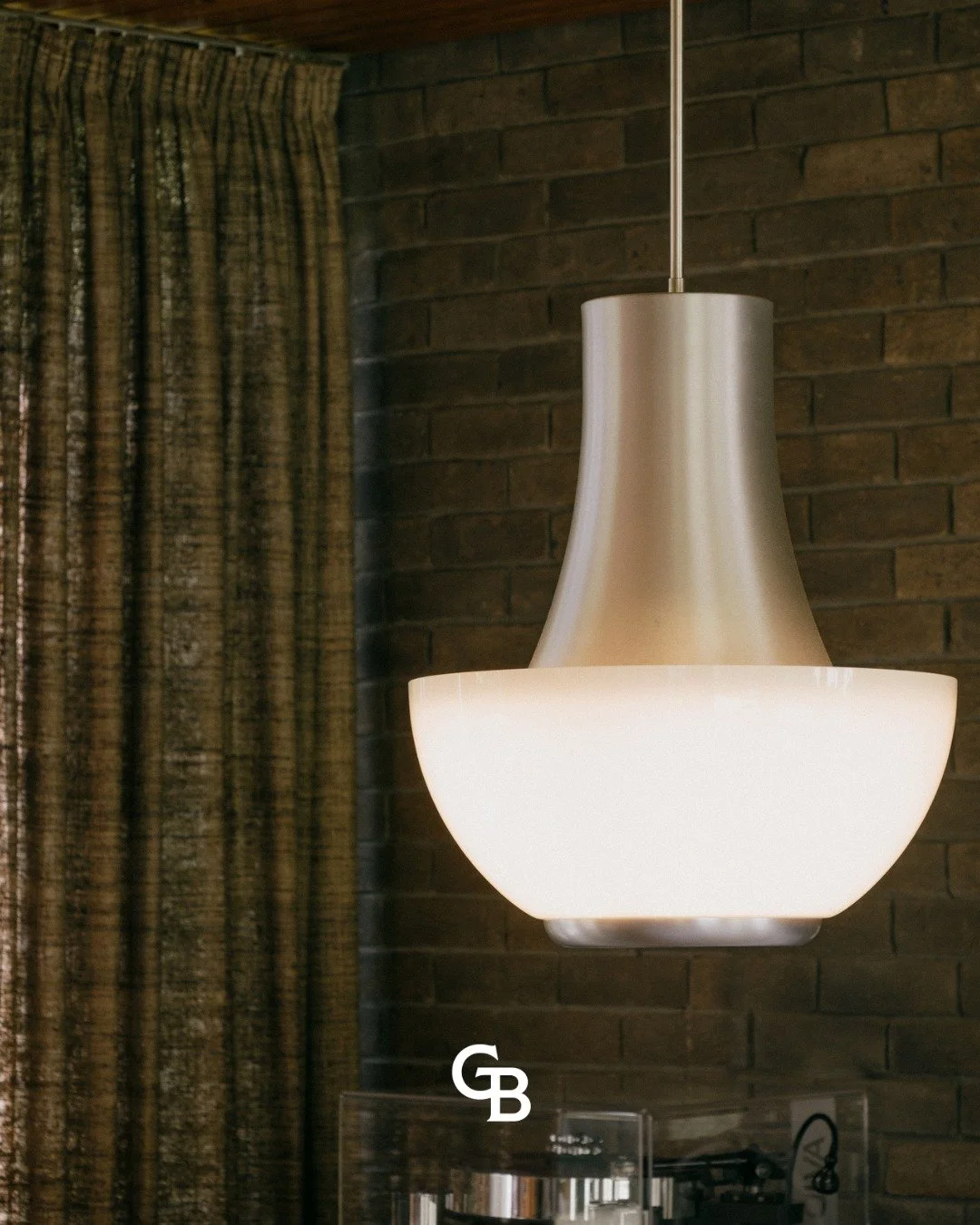 Lighting should be more than something you switch on.
It should contribute to the character of a space.
Our collection brings together considered forms, quality materials and British manufacturing, with designs created to work across hospitality, com