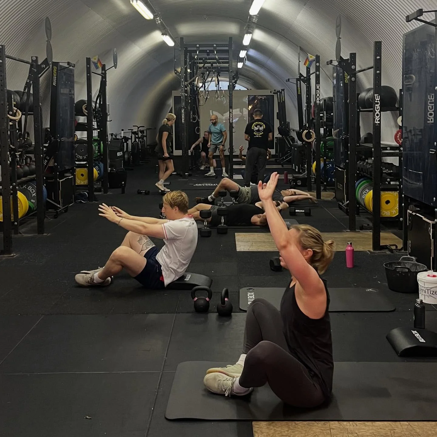 Hyrox class getting crazy strong abs this morning! #hyrox #crossfit