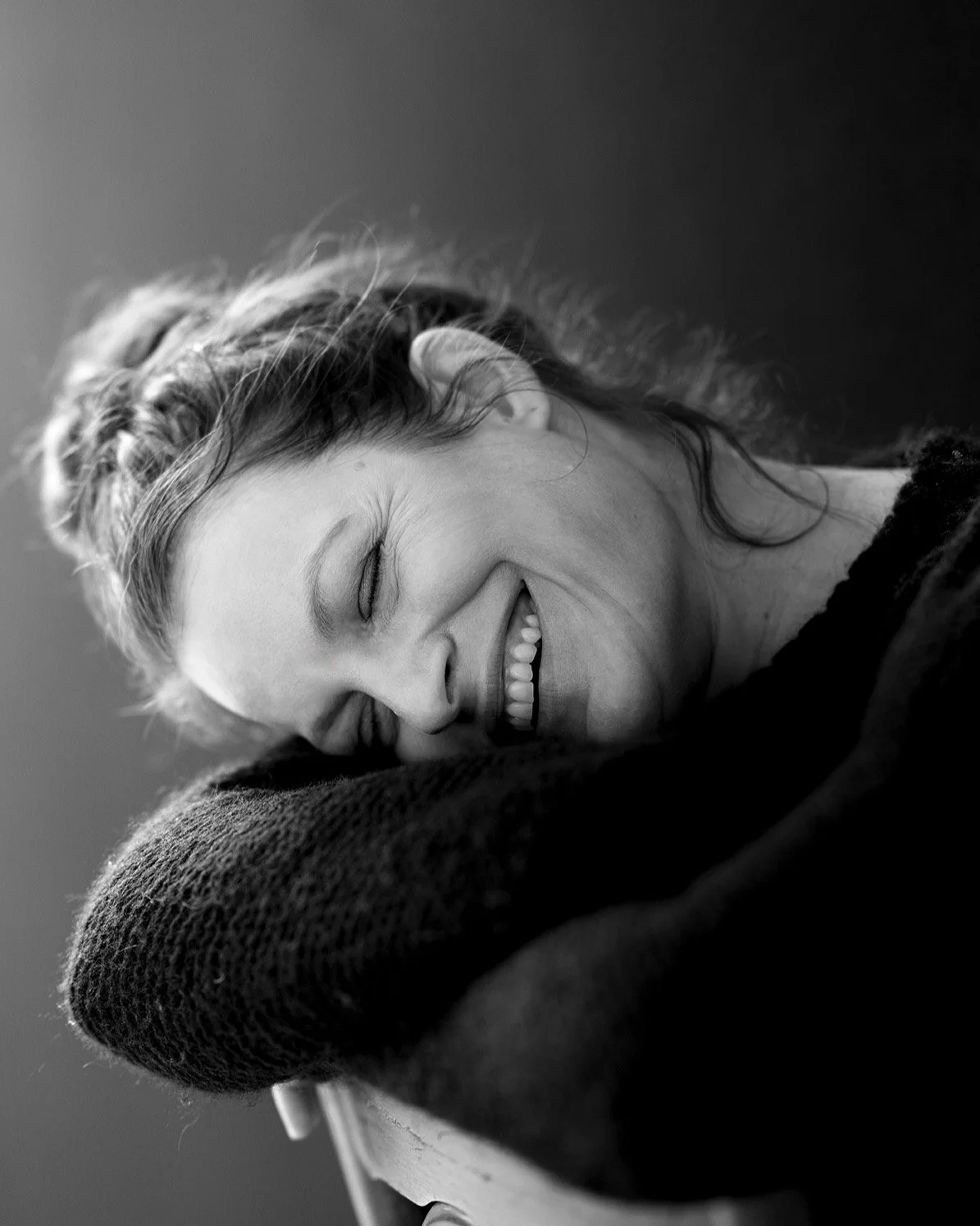 ⠀
WAHRE STATIK IST NICHT HART &ndash; SIE IST DIE STRUKTUR, DIE ES UNS ERLAUBT, ALLES ZU F&Uuml;HLEN.
⠀
Wir sind, genau wie die Tiere, hochsensible Wesen. Unsere gr&ouml;&szlig;te Kraft liegt nicht in der Panzerung, sondern in der bewussten Hingabe. 