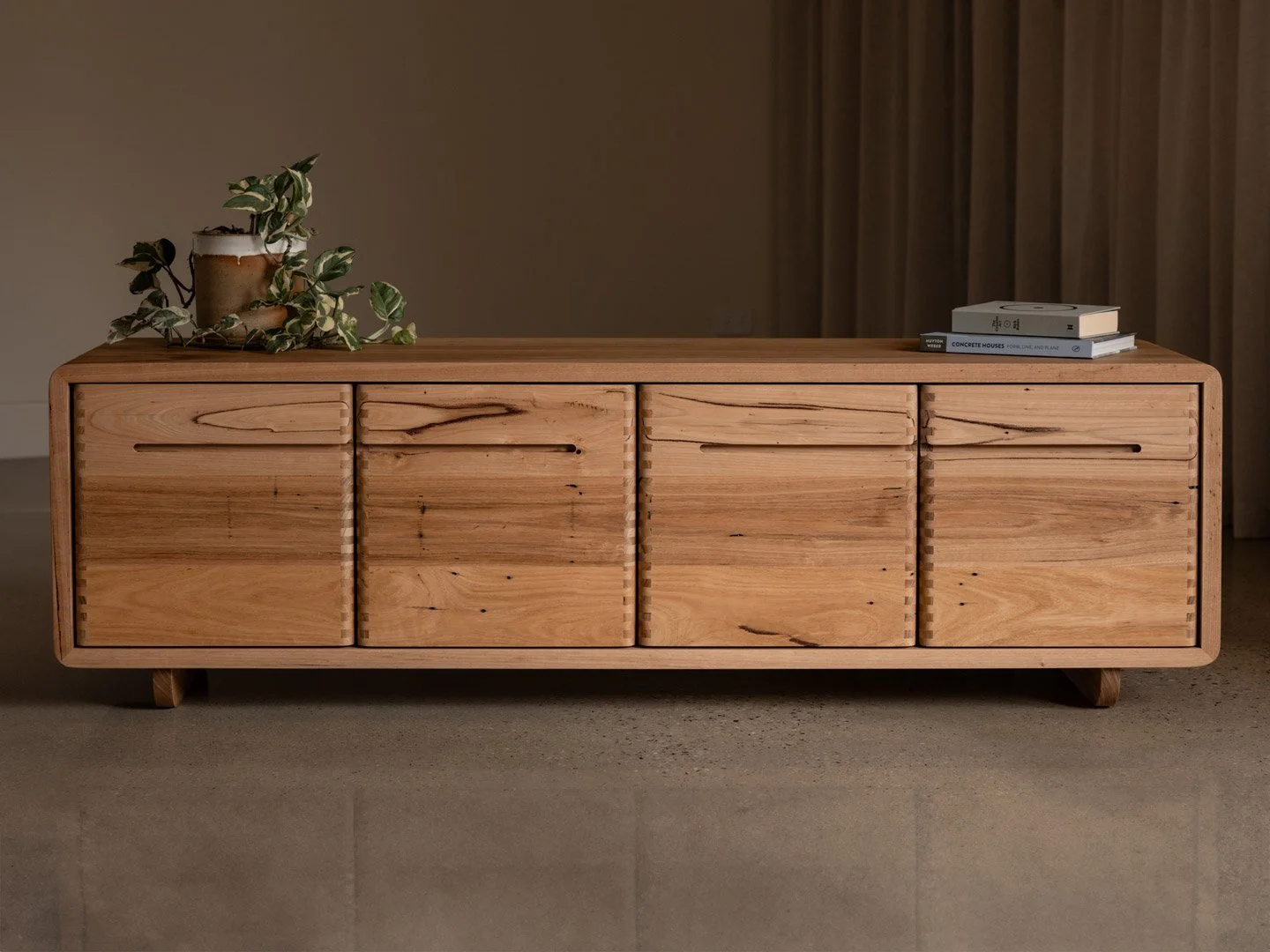 australian-reclaimed-wood-drift-low-cabinet-02.jpg
