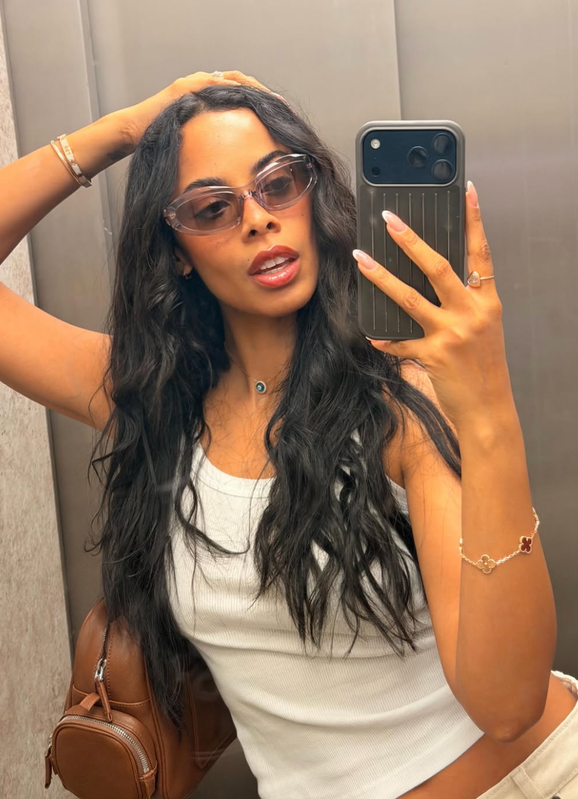 Rochelle Humes
I can’t imagine my mornings without Pilates By Bryony. I love the flexibility of the app and how it allows me to stay consistent whilst fitting in around work and the kids. I feel so strong and look forward to my daily class.
