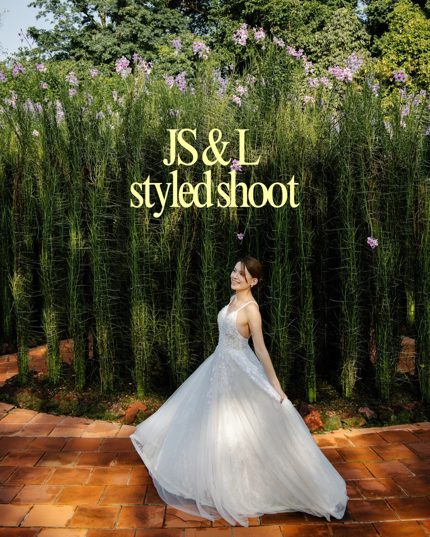 JS &amp; L Styled Shoot 🤍

thank you to everybody for this collaborative shoot &amp; the opportunity to shoot the vintage car 🙌🏼 

Gowns: @heylia.sg 
HMUA: @mavis_enchantemakeup @enchantemakeupsg 
Model: @lynnpbubble 
Car: @vintagecar_wedding