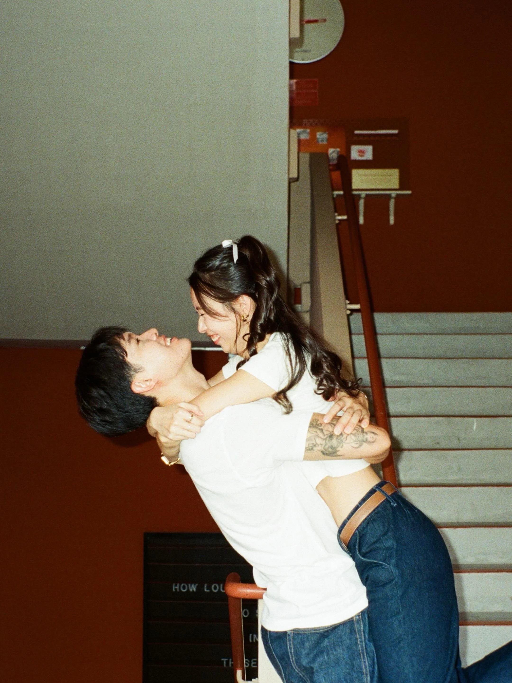 R &amp; N 🤍
Shot on 35mm &mdash; the kind of love that feels even softer on film

supermarket stops, cereal distractions, and a little ice cream after

They love going to New Bahru as well 🍨

HMUA : @bmarvlous 
Couple : @natmno @narussaki 
🎞️ Fuji