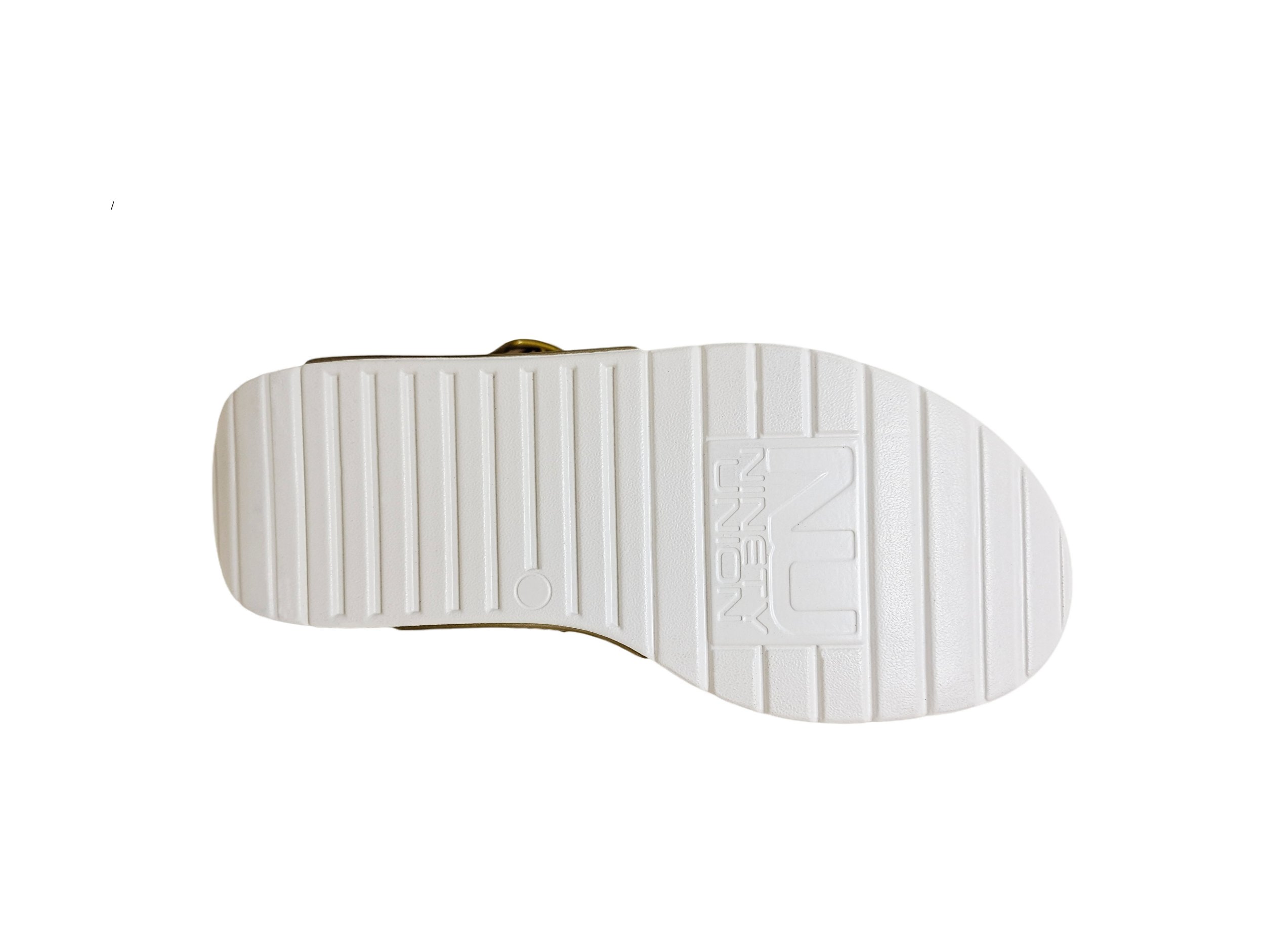 WONDER GOLD Outsole.jpg