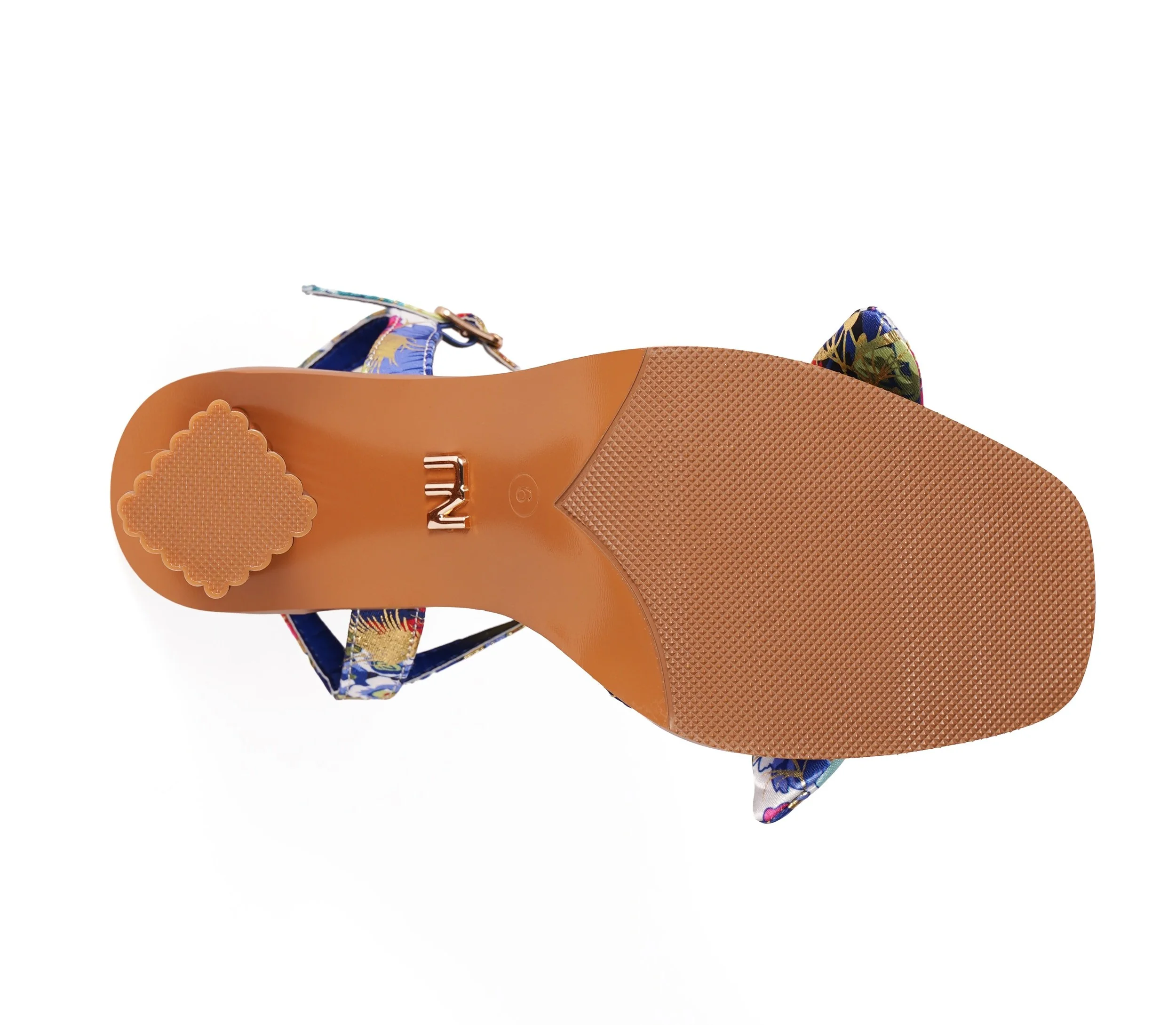 NORA BLUE Outsole.jpg