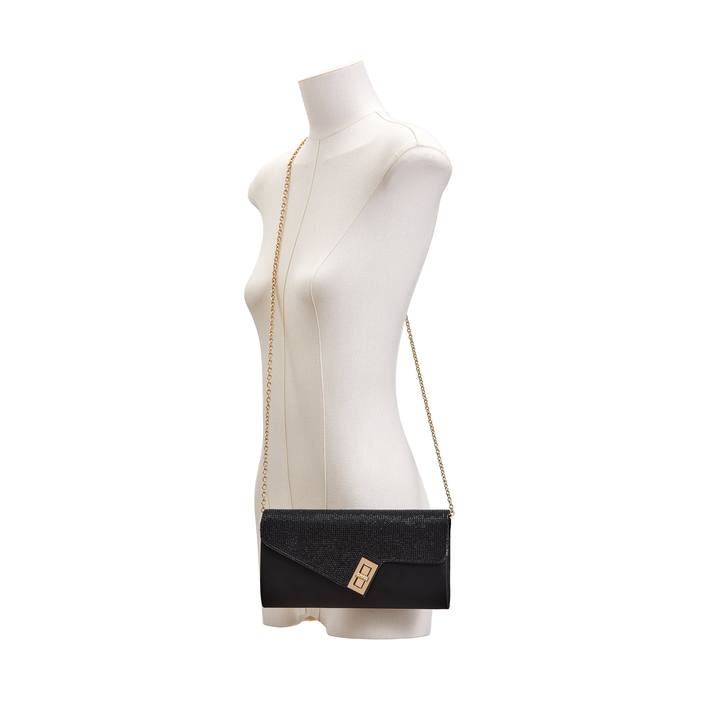VANESSA BAG BLK Manequin.jpg