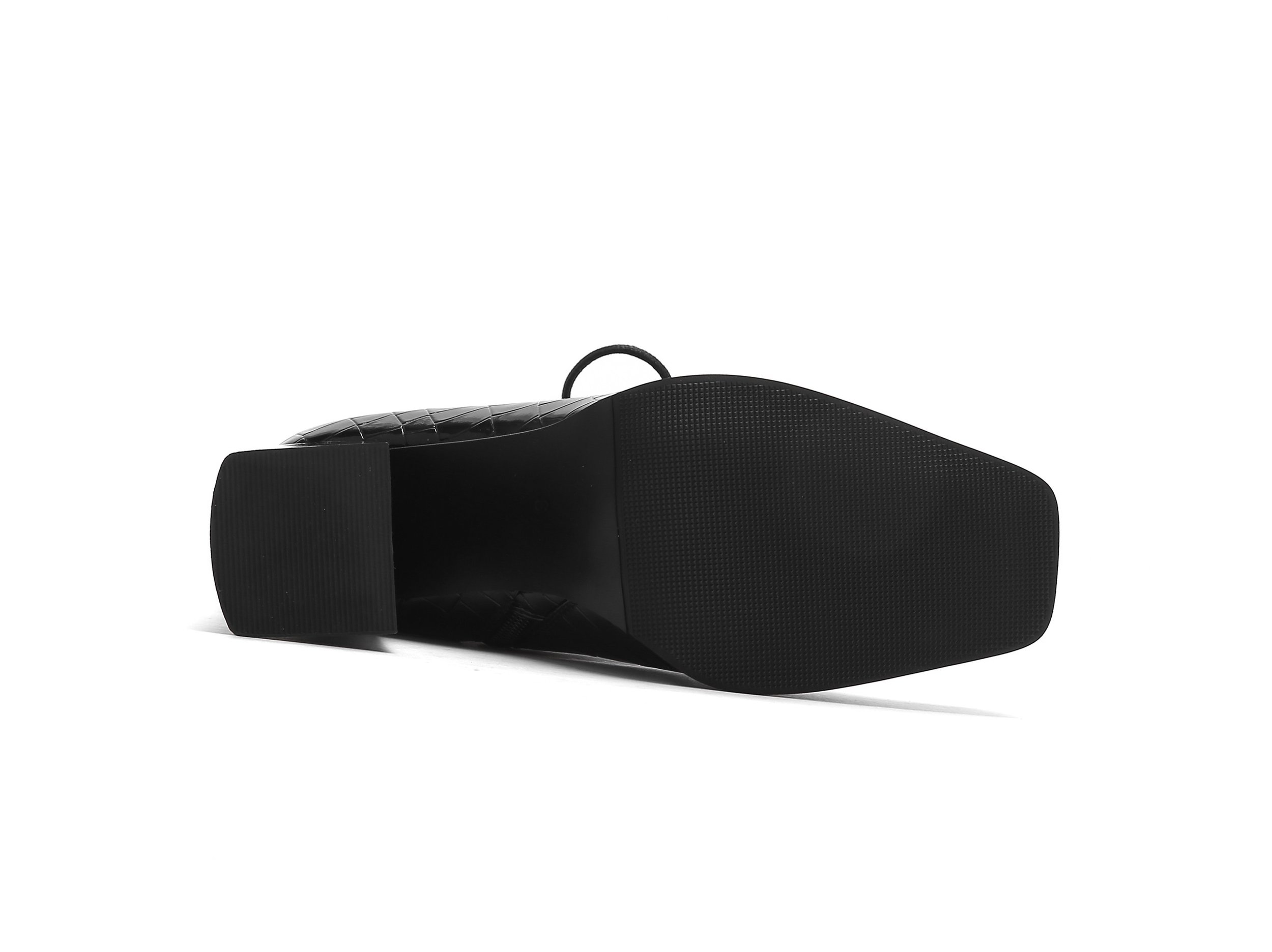 FANTASTIC BLK Outsole.jpg