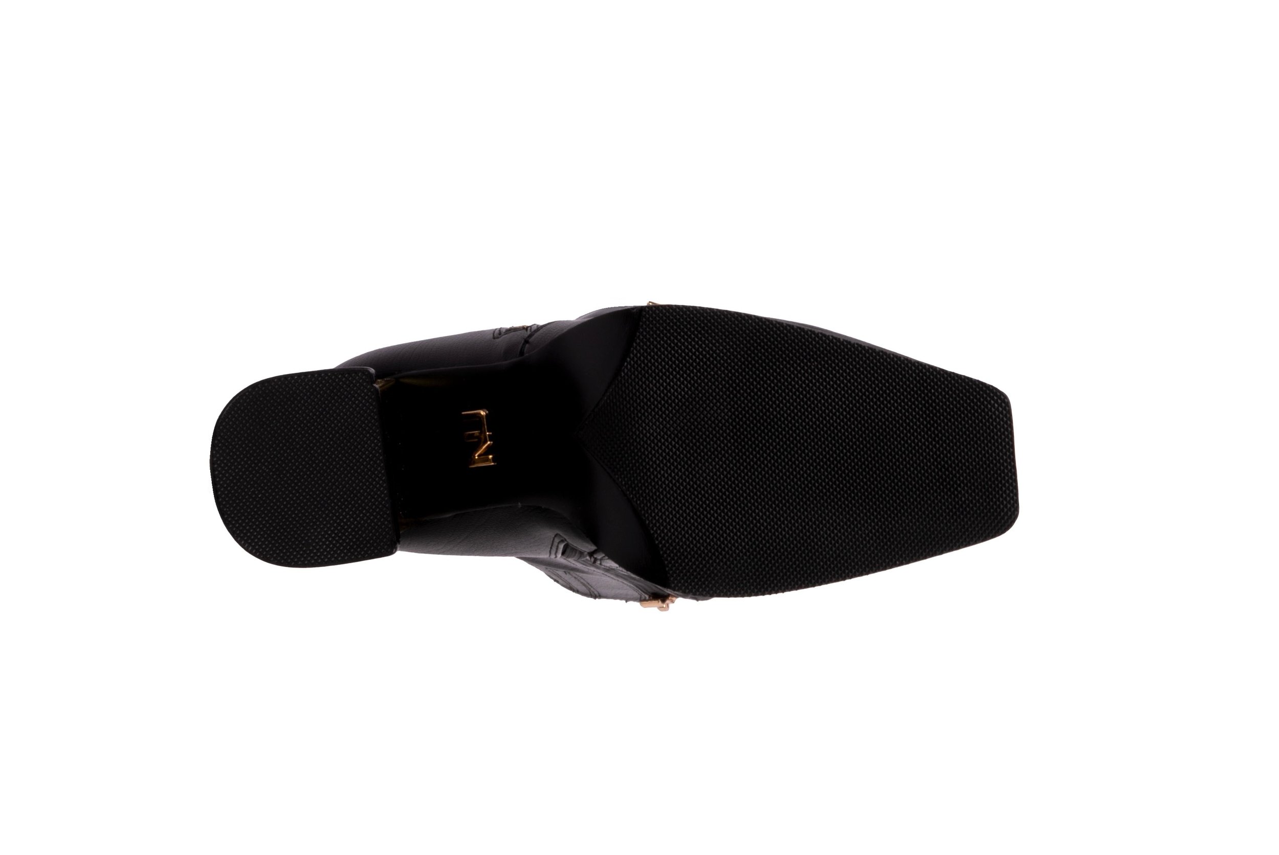 LINK BLACK Outsole.jpg