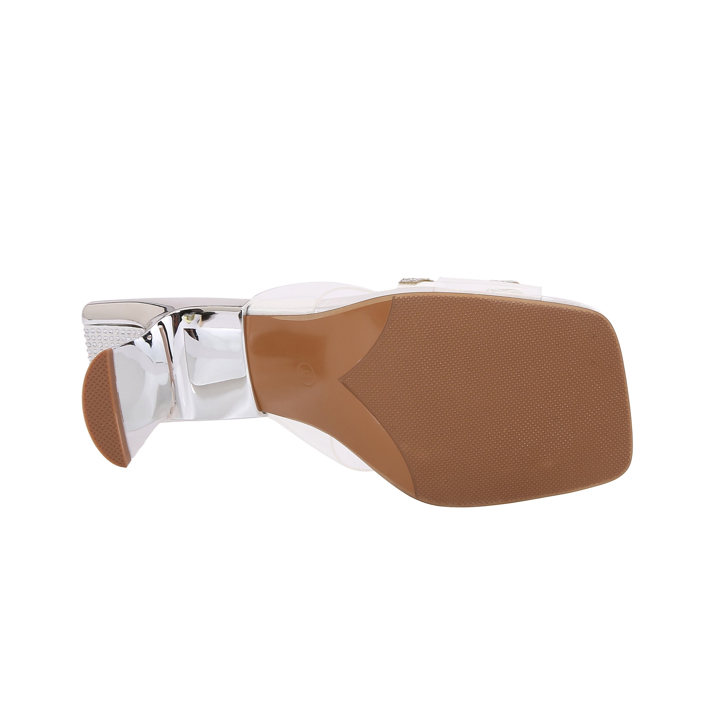 FANTASY WHITE Outsole.JPG