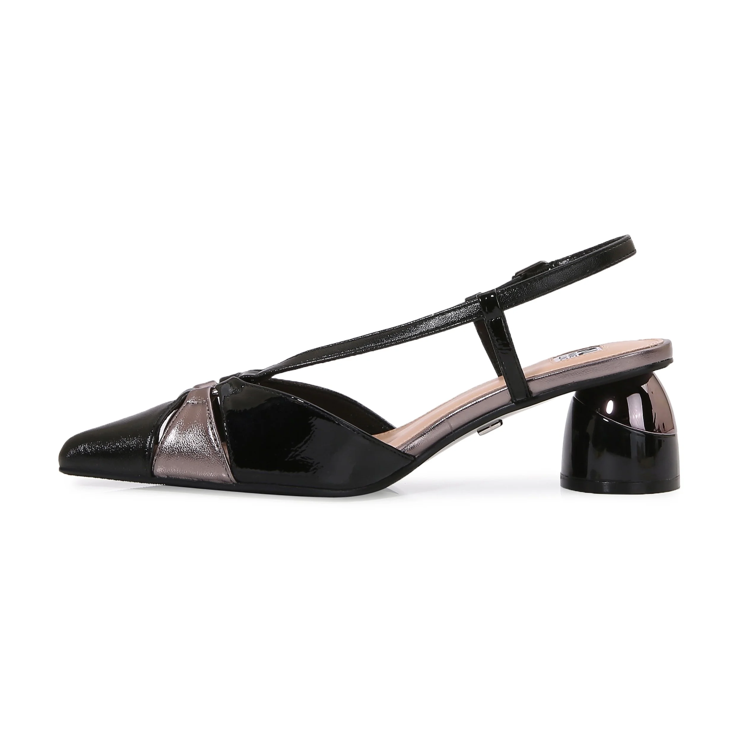 SARAH BLACK Inside.JPG