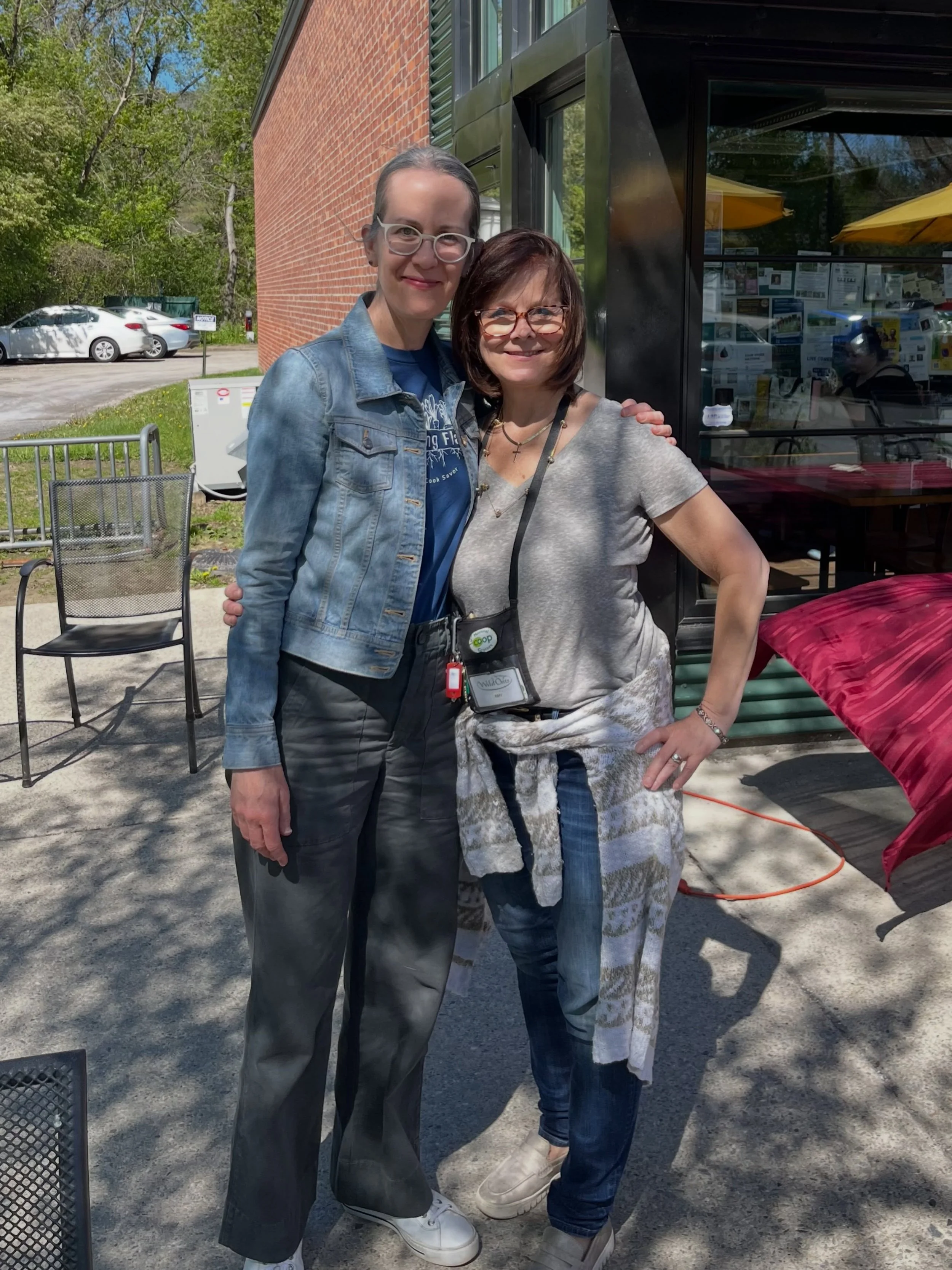Thanks Amy @wildoatsmarket for hosting me for a plant-based demo. So fun! 
And thanks to our attendees 💕
