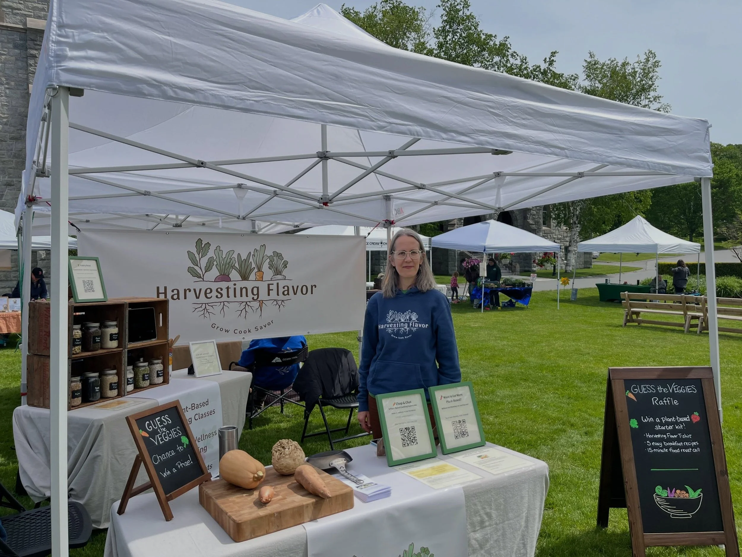 Thanks @visitlenox. What a fab farmers market! So happy to be part of it today. 

#plantbased #lenoxma #farmersmarket #berkshires #harvestingflavor