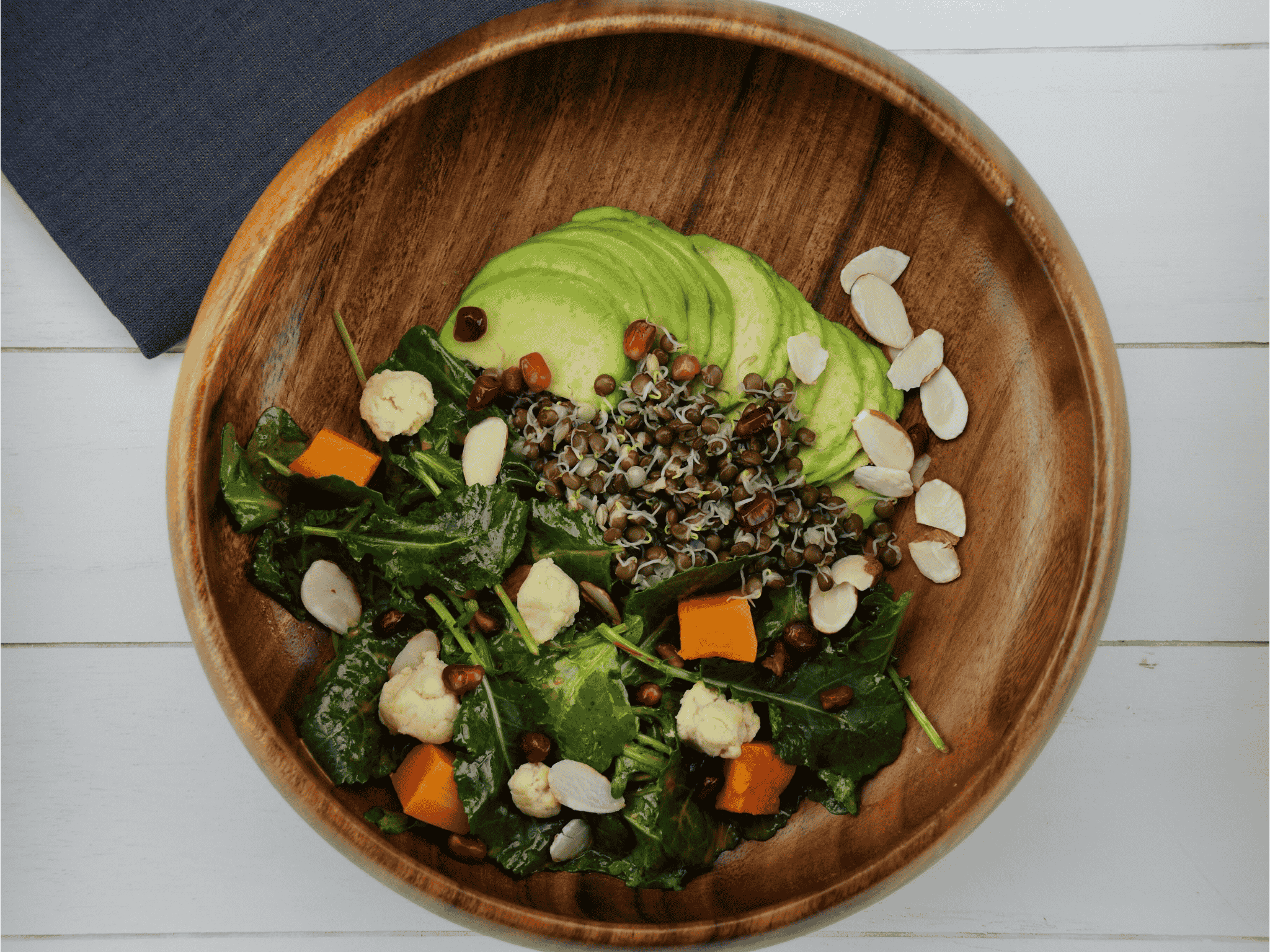 california-salad-vegan-chevre-sprouted-lentils.png