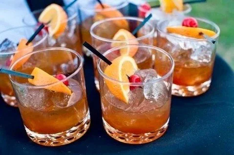 Every event deserves its own signature sip. 🍹 Let&rsquo;s craft the cocktail that feels just as unique as your celebration!

#SippingPrettyKC #MobileBar #OnSiteBartending #KCWedding #CorporateEventsKC #KansasCityEvents #KansasCityWedding