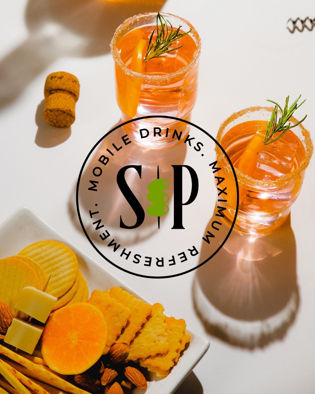 Pretty pours, perfectly paired with a little something from our sister company, @oliveevents &mdash; because the right bite makes every sip even better. 🥃🍷🧀

#sippingprettykc #mobilebar #kccateringcompany #kccorporateevents #kansascityevents #kcev