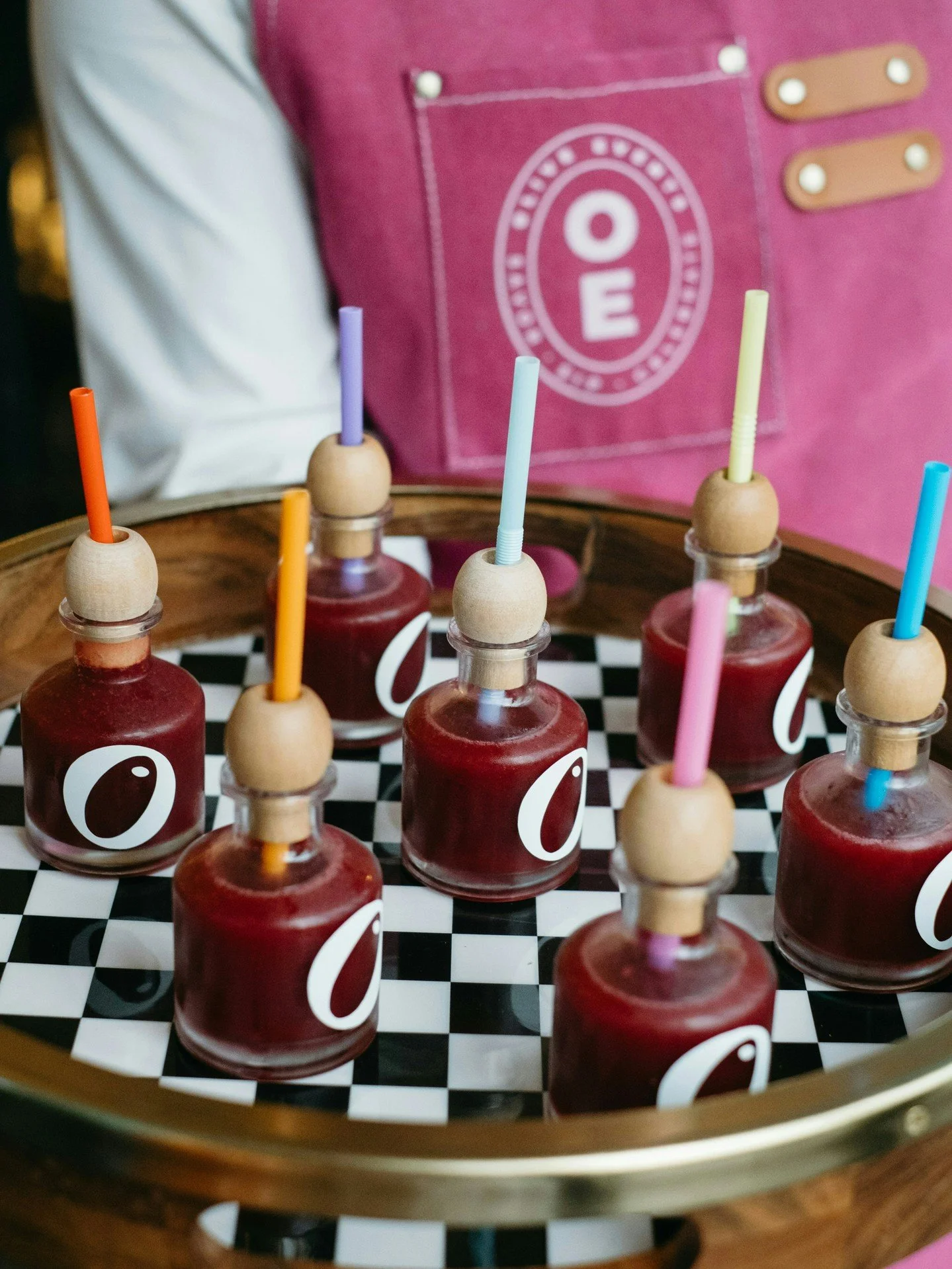 Customized sips, wherever the party takes you ✨

Photographer: @halliesigwing
Catering: @oliveevents

#sippingprettykc #mobilebar #kccorporateevents #kansascityevents #kcevents #mobilebartendingkc