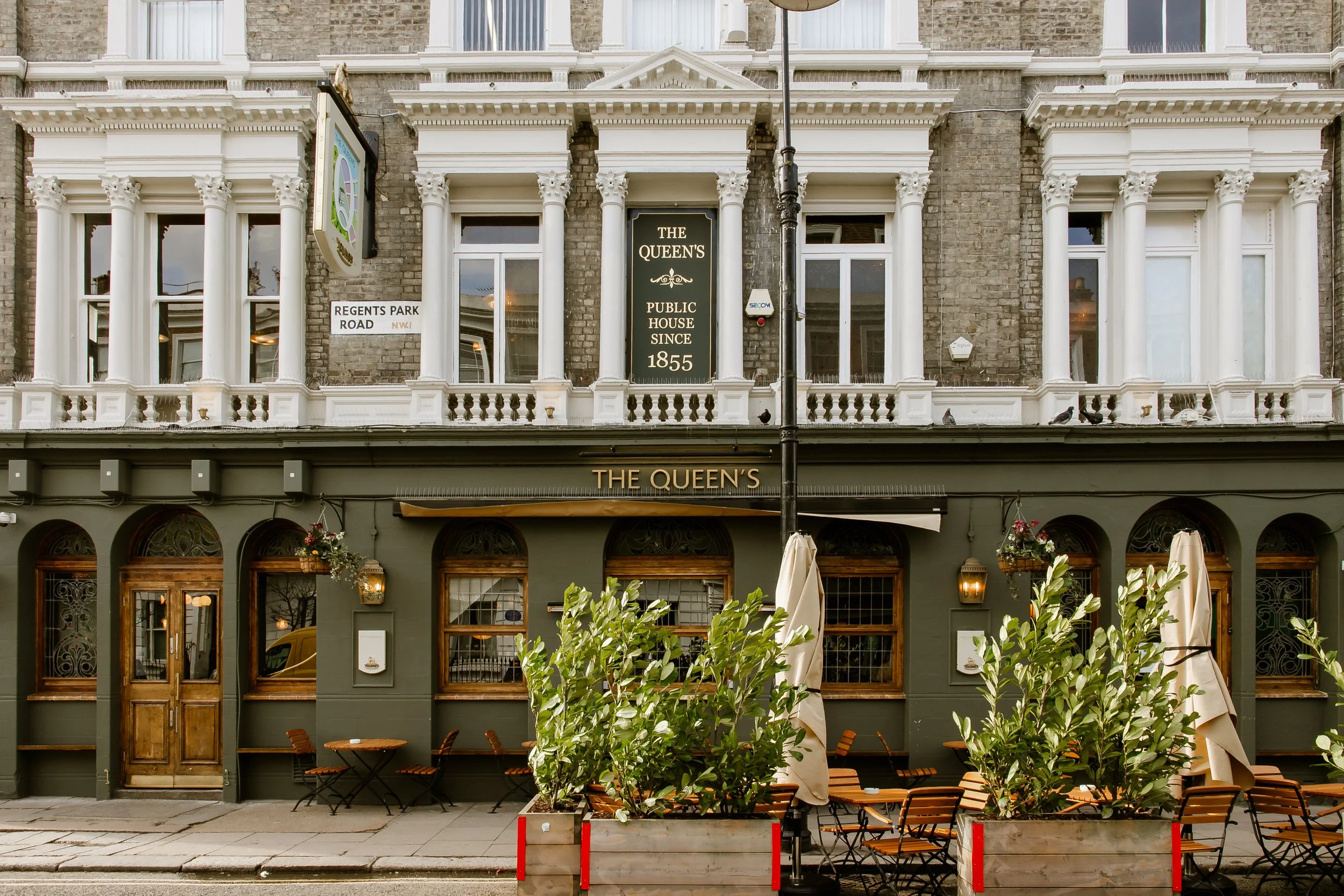 YOUNGS - The Queens - EDITS_High Res_216.jpg