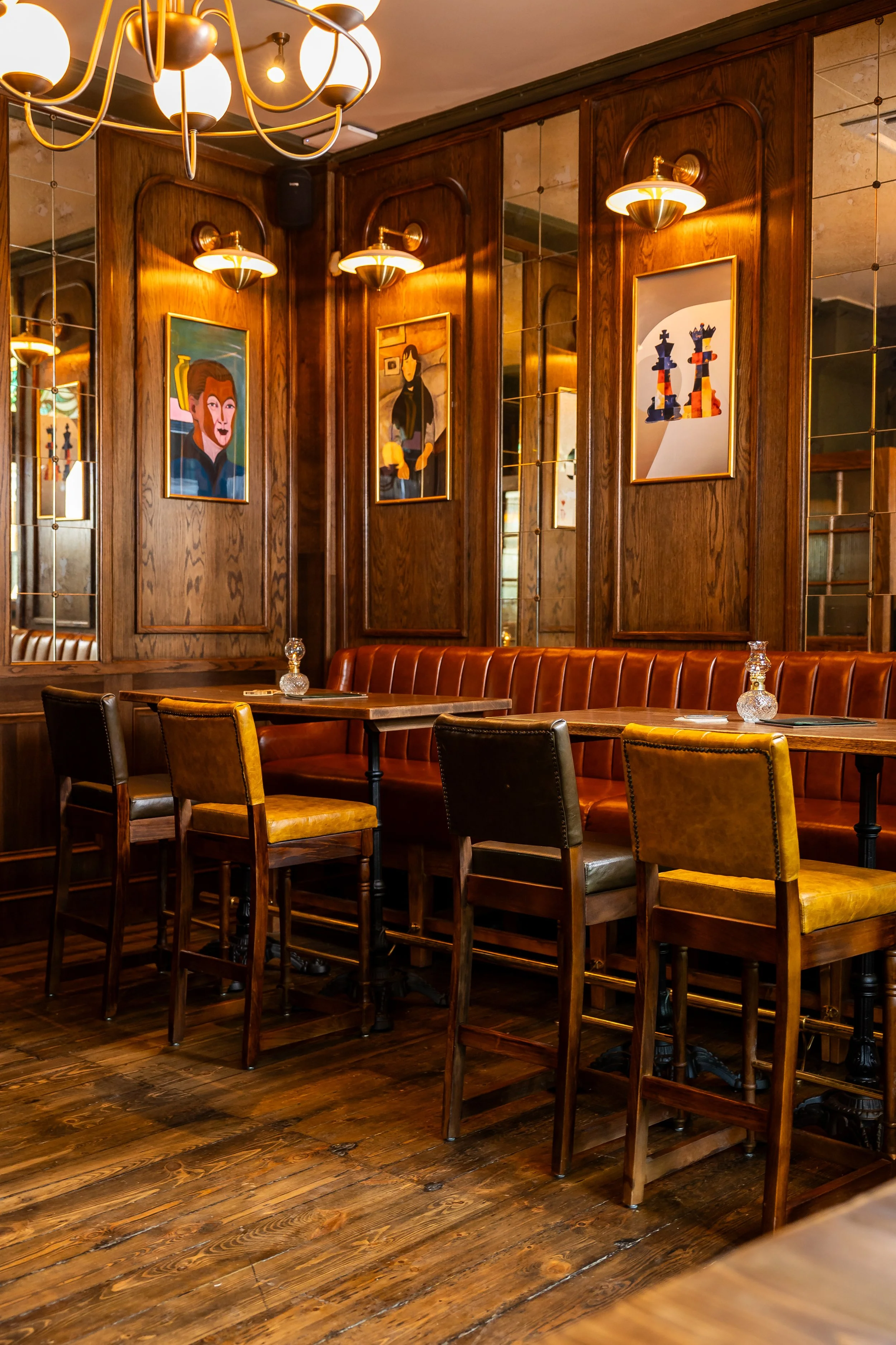 YOUNGS - The Queens - EDITS_High Res_27.jpg