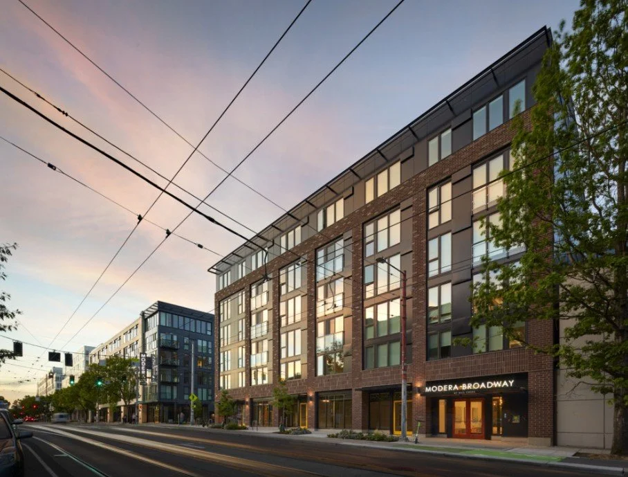 Modera Broadway 1.jpg