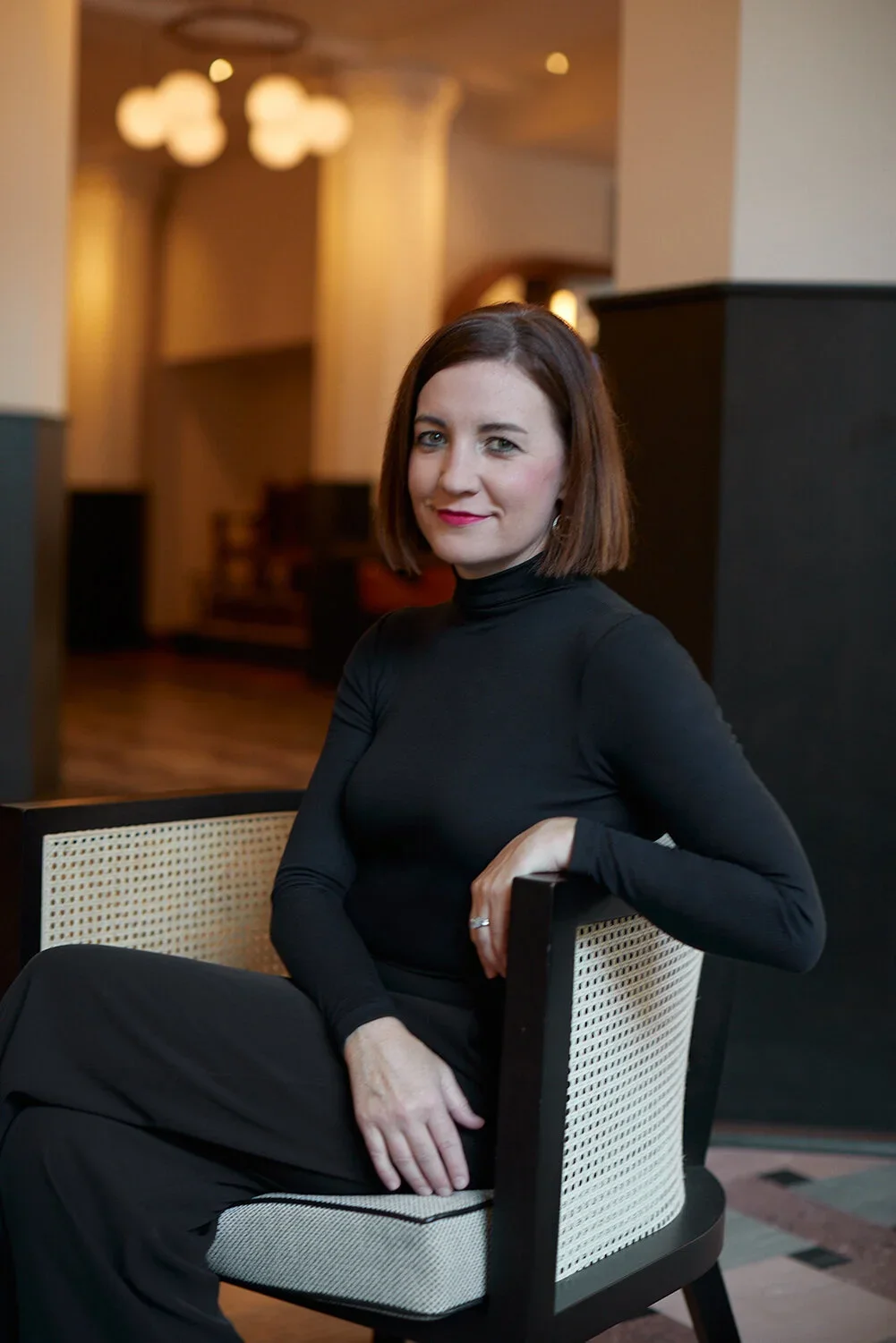 Lori Coulter Headshot