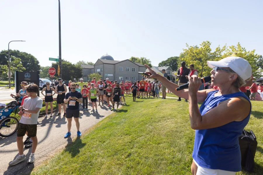race start with julie.jpg