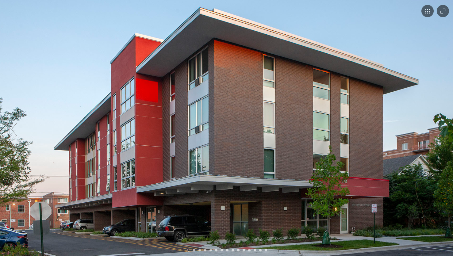 MIDTOWN CROSSING, DESPLAINES, IL