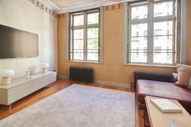 F Wohnzimmer 1. Stock (1).jpg