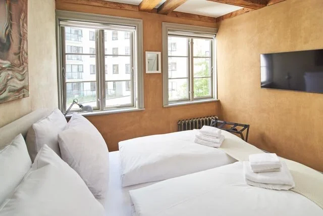 J Schlafzimmer 2 2. Stock (2).jpg