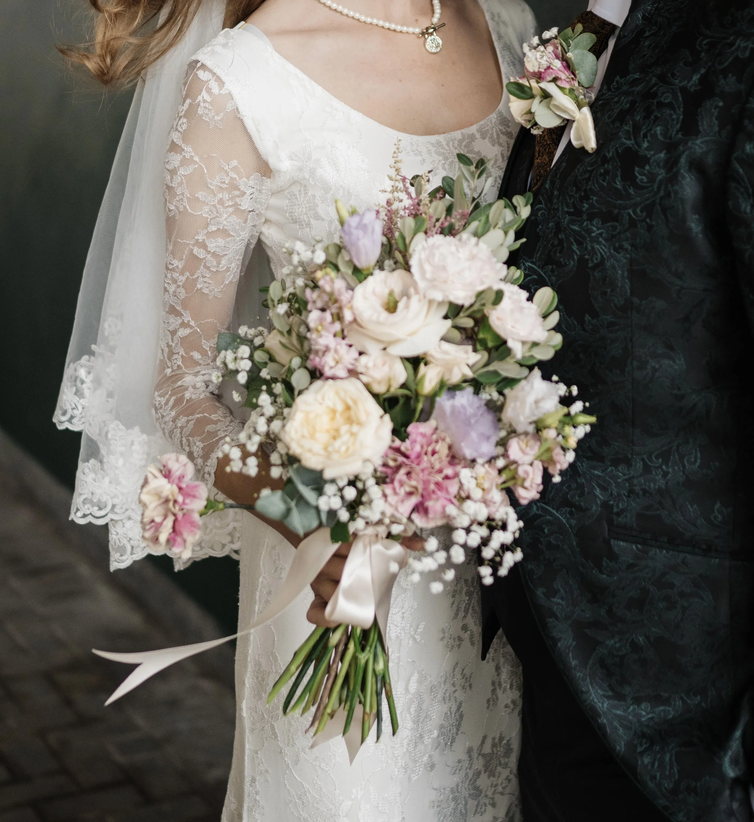Pastel bridal bouquet