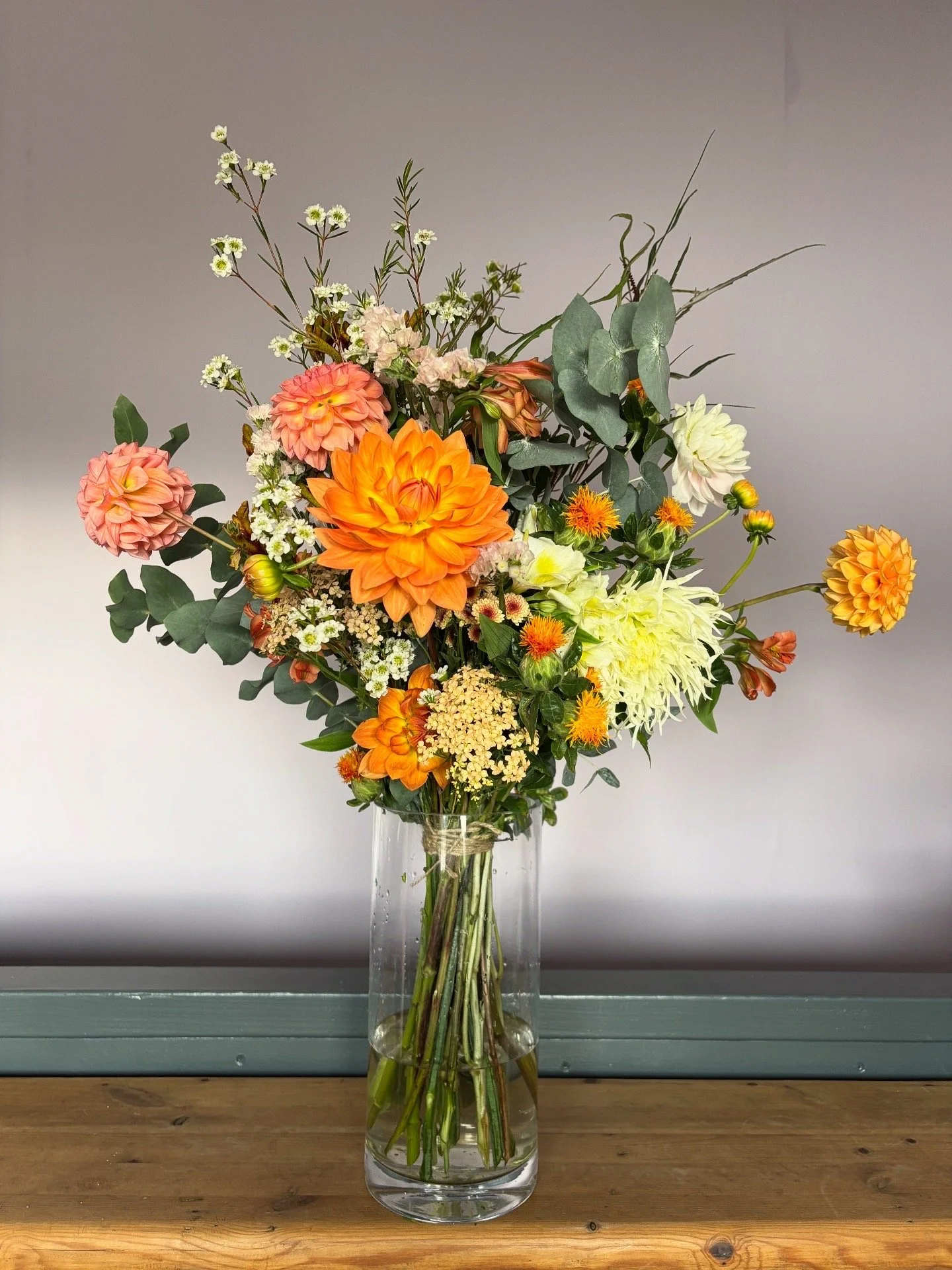 Vibrant gift bouquet in vase
