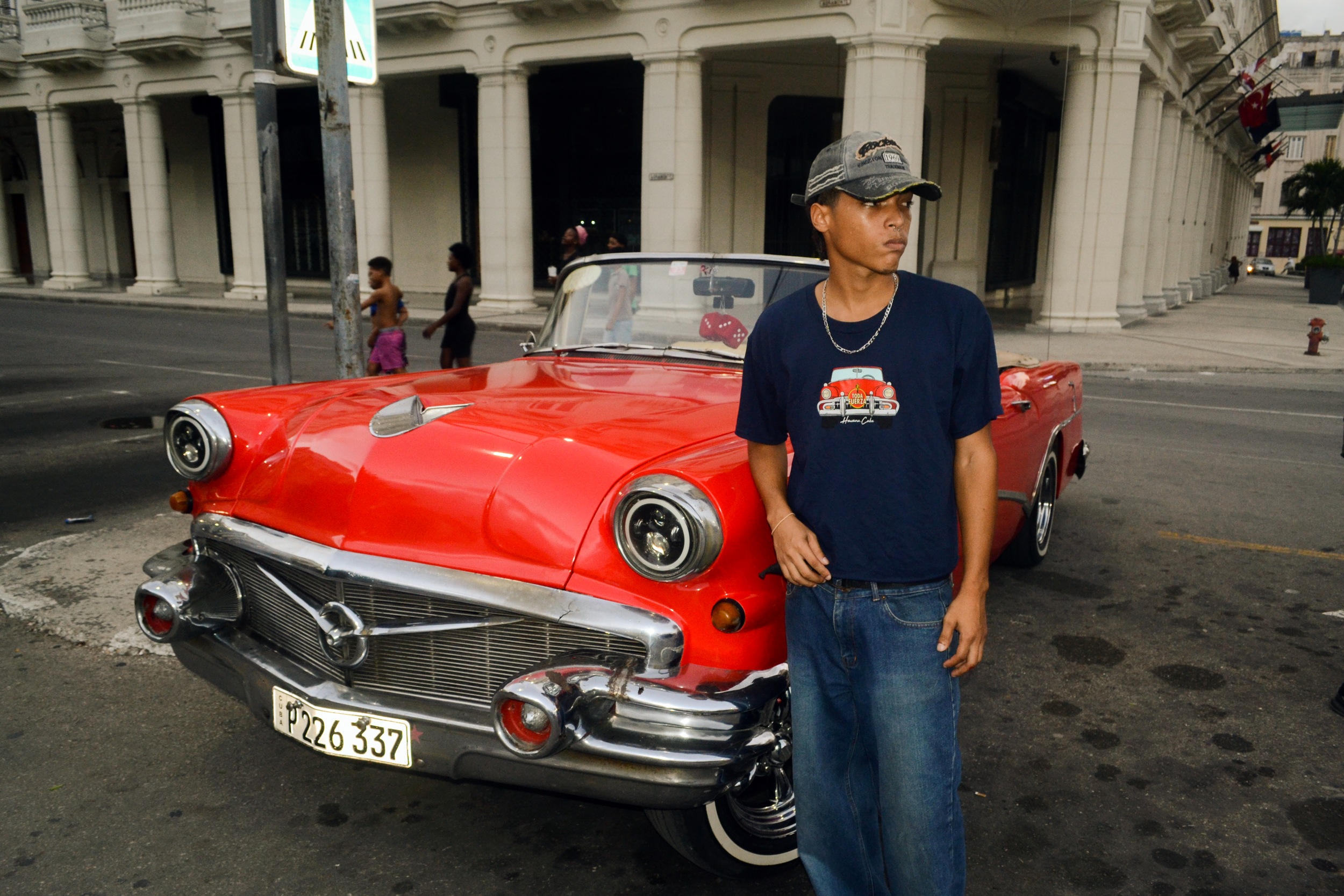 Toda Fuerza classic car shirt Harold.PNG