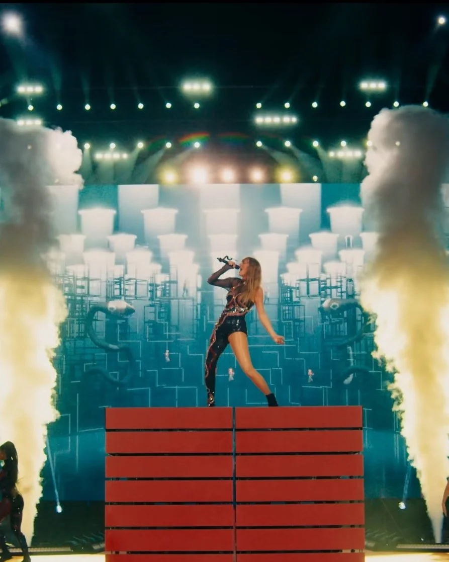 Intro BG Copy 01.00_00_09_22.Still002.jpg