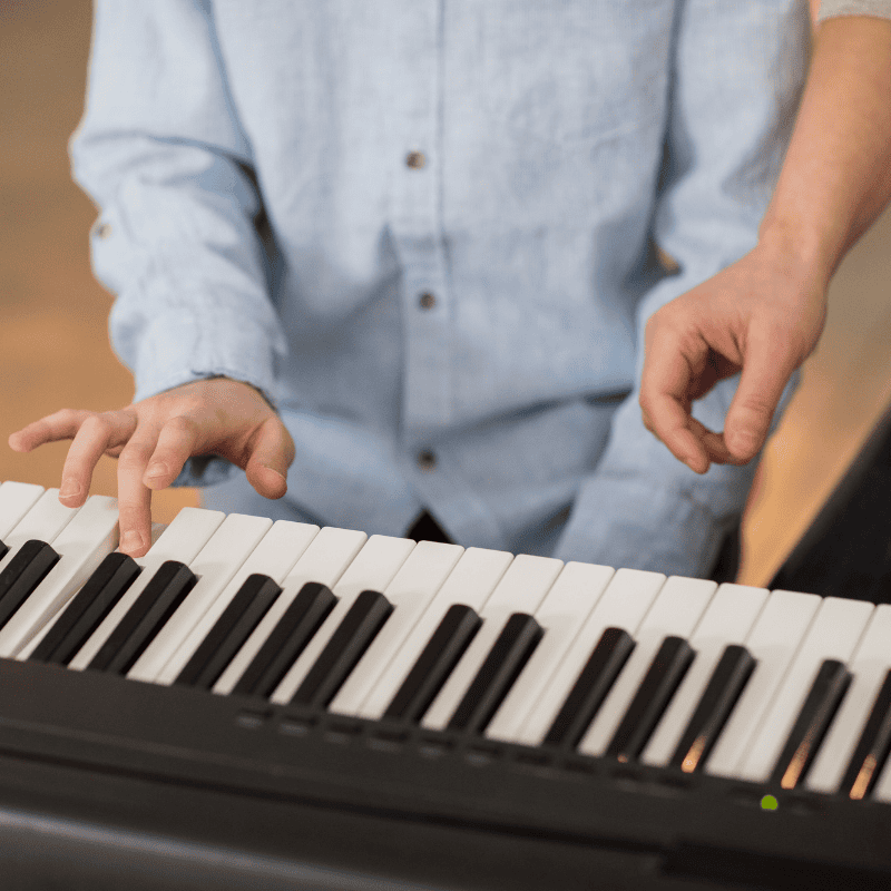 Abigail Shelton providing in home piano lessons in the South Bay near Torrance, Redondo Beach, and Manhattan Beach